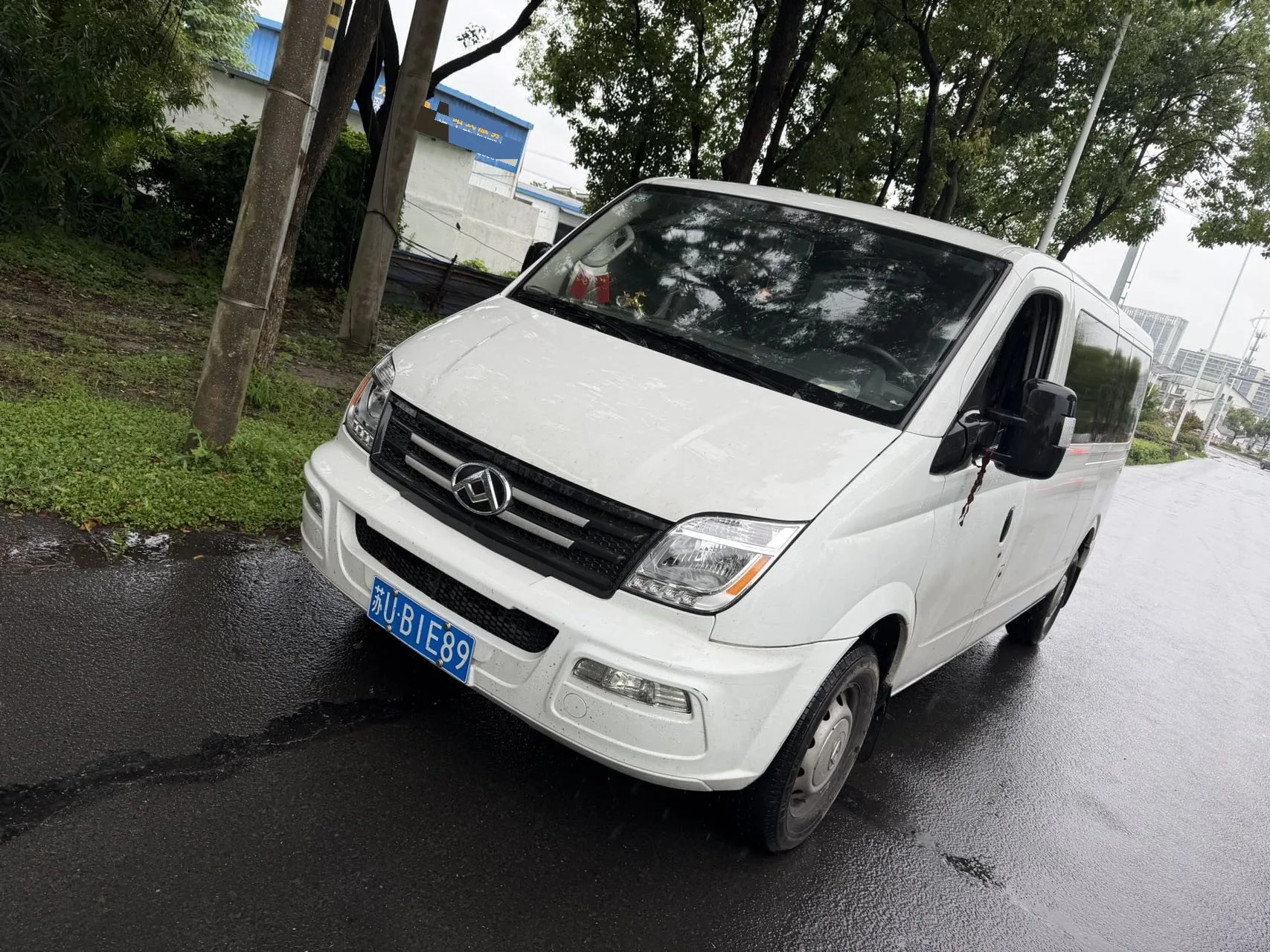 Maxus 2023 V80 2.0T Sequential Transmission Classic Autocom Long Wheelbase Mid-Roof 6/7/8/9 Seats Manual Transmission