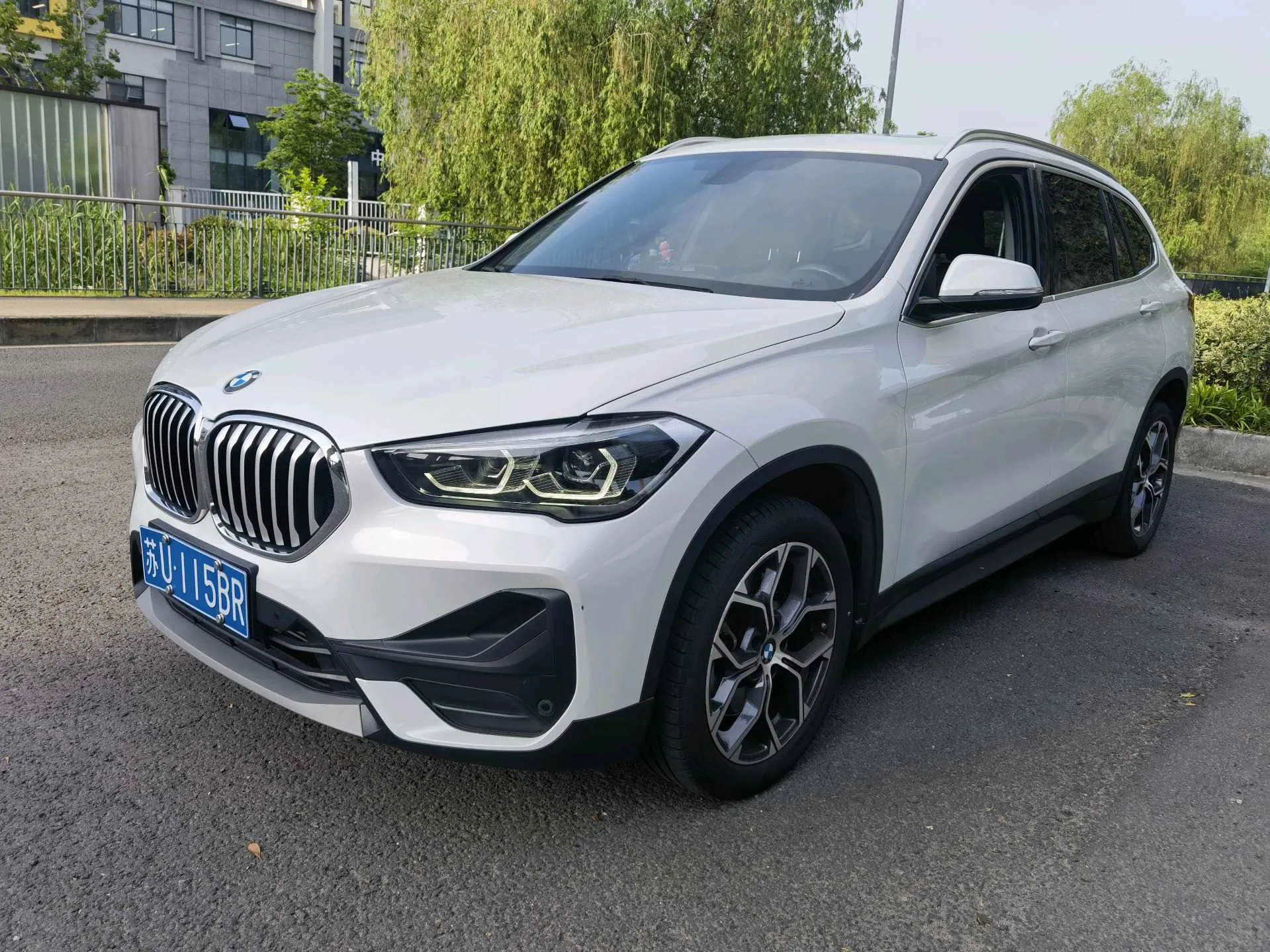 BMW X1 2022 sDrive25Li Leading Edition