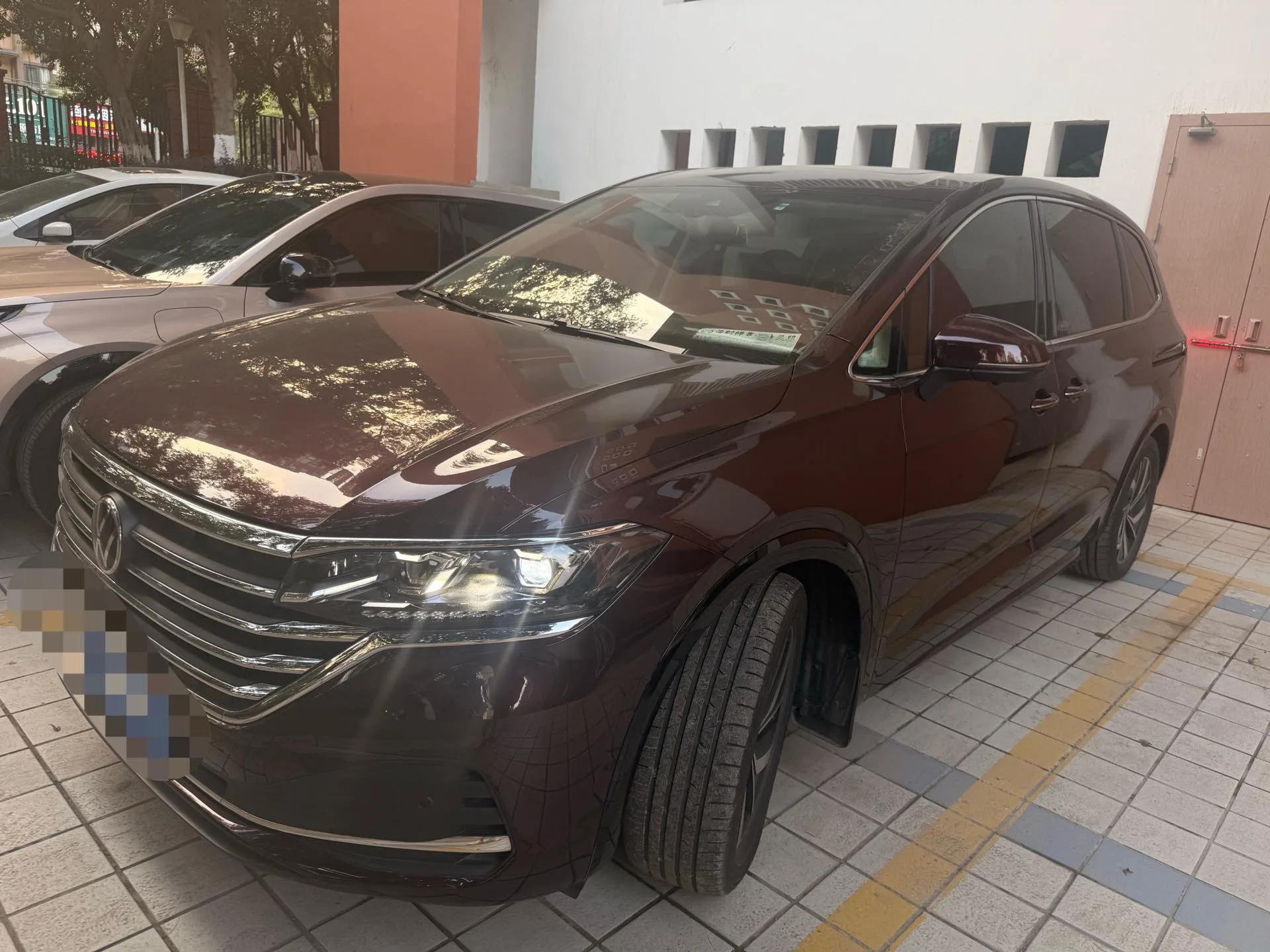 Viloran 2022 380TSI Premium Edition