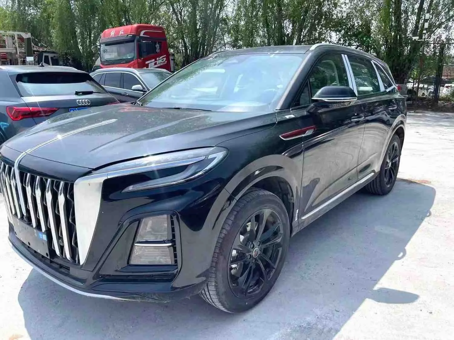 Hongqi 2025 HS3 PHEV 1.5T 117km/h Jinwei PLUS Edition Automatic Transmission