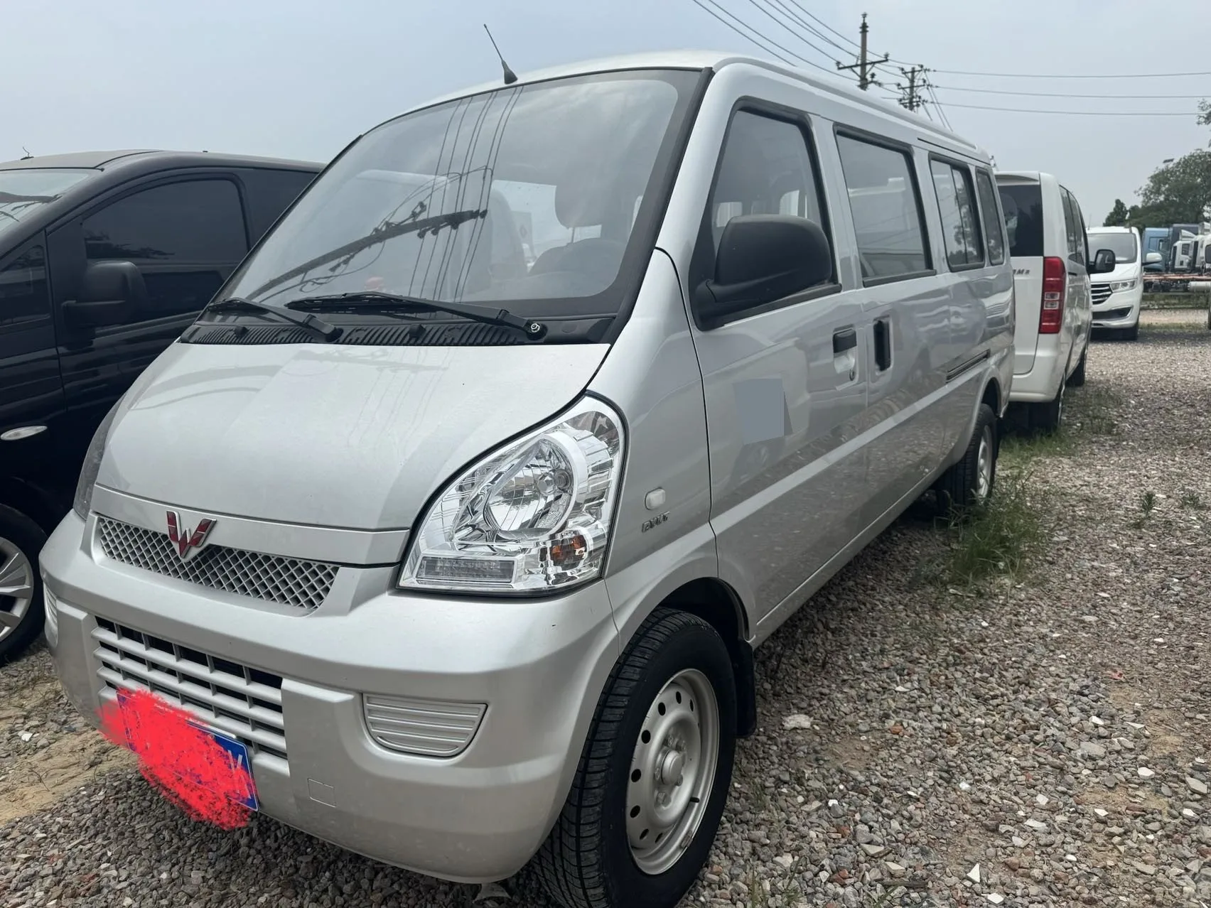 Wuling 2021 Rongguang 1.5 Extended Basic Model, Manual Transmission