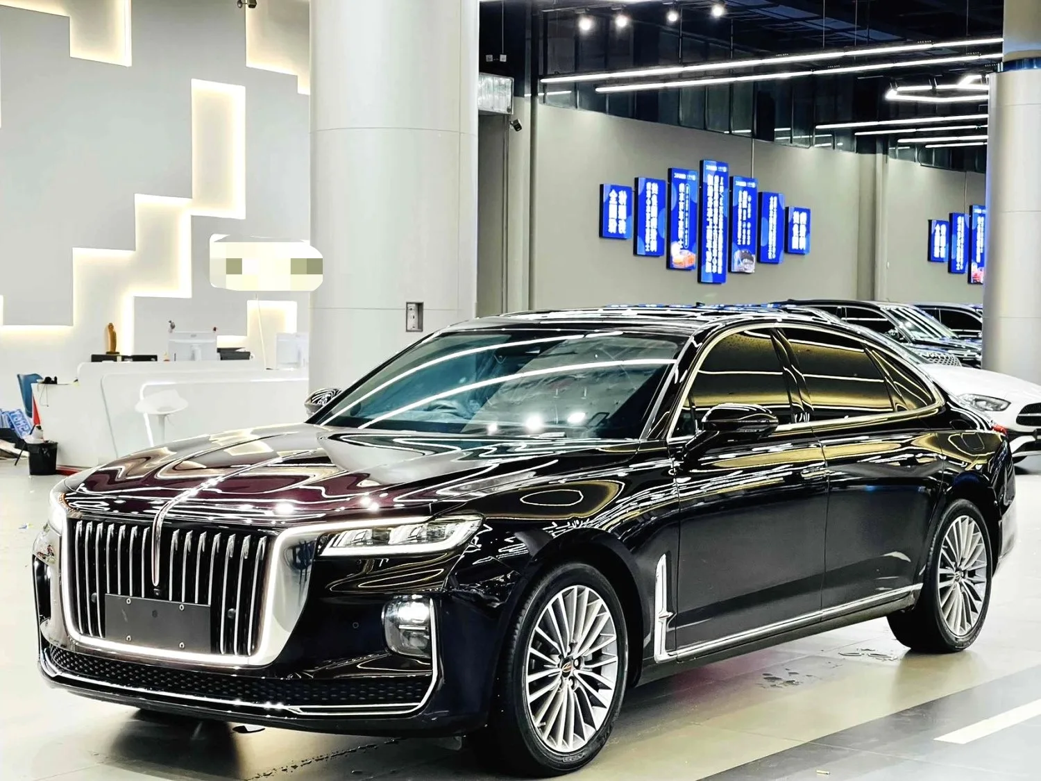 Hongqi H9 2020 2.0T Intelligent Flagship Edition