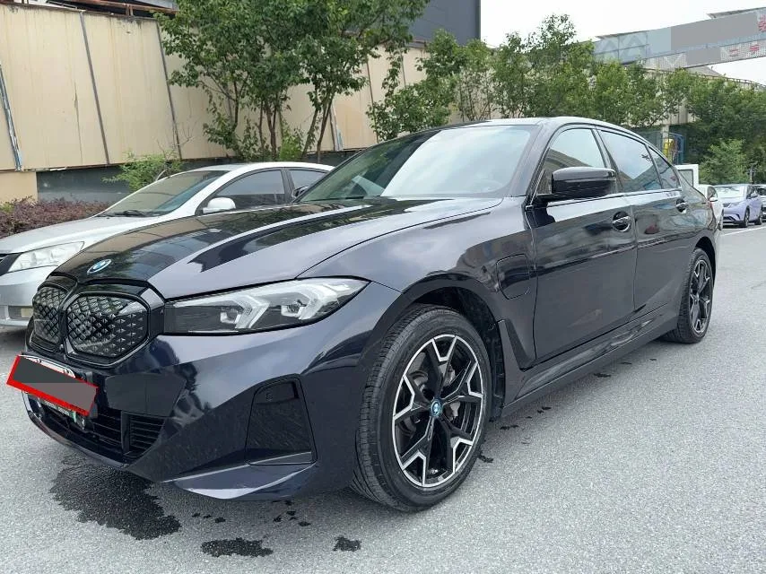 BMW 2025 i3 eDrive 40 L Shadow Edition Automatic
