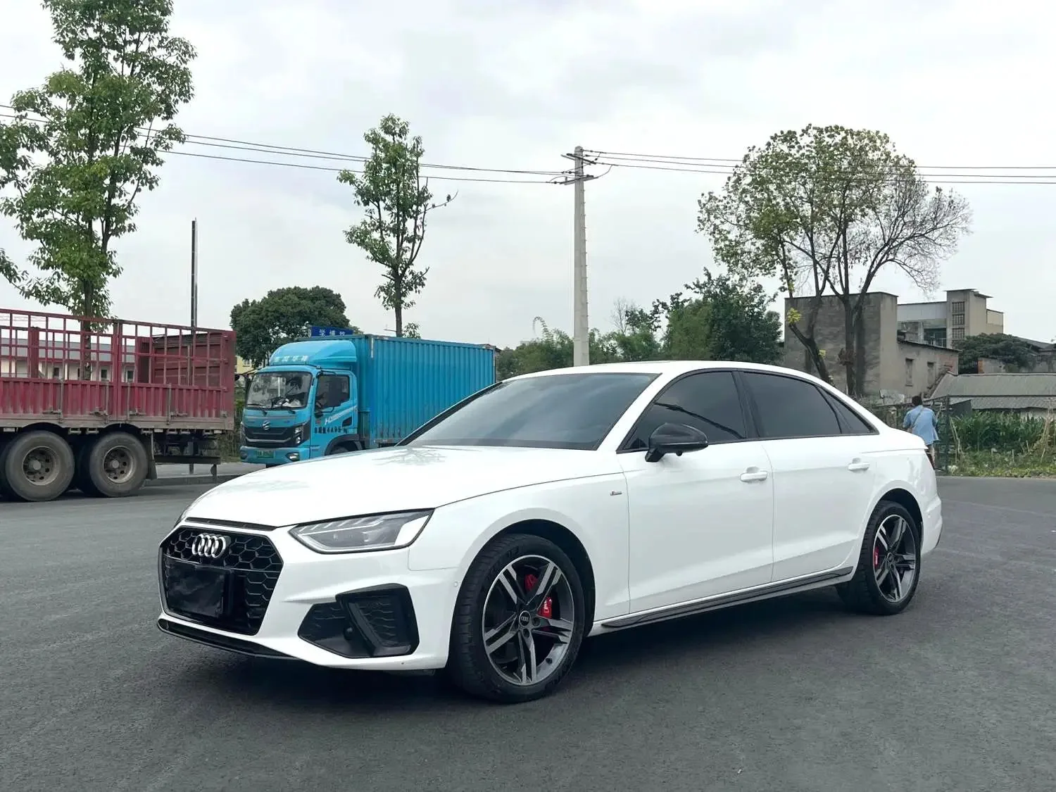 Audi A4L 2023 40 TFSI Luxury Dynamic