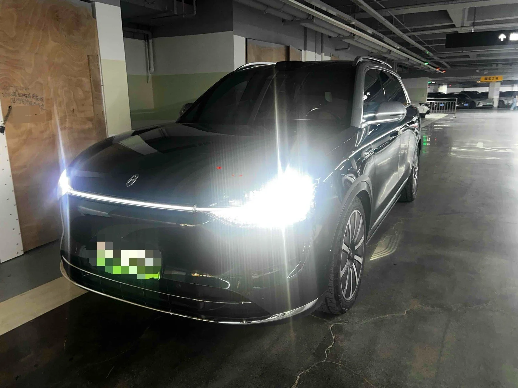 Wenjie M9 2024 Ultra Range Extended Edition 42kWh