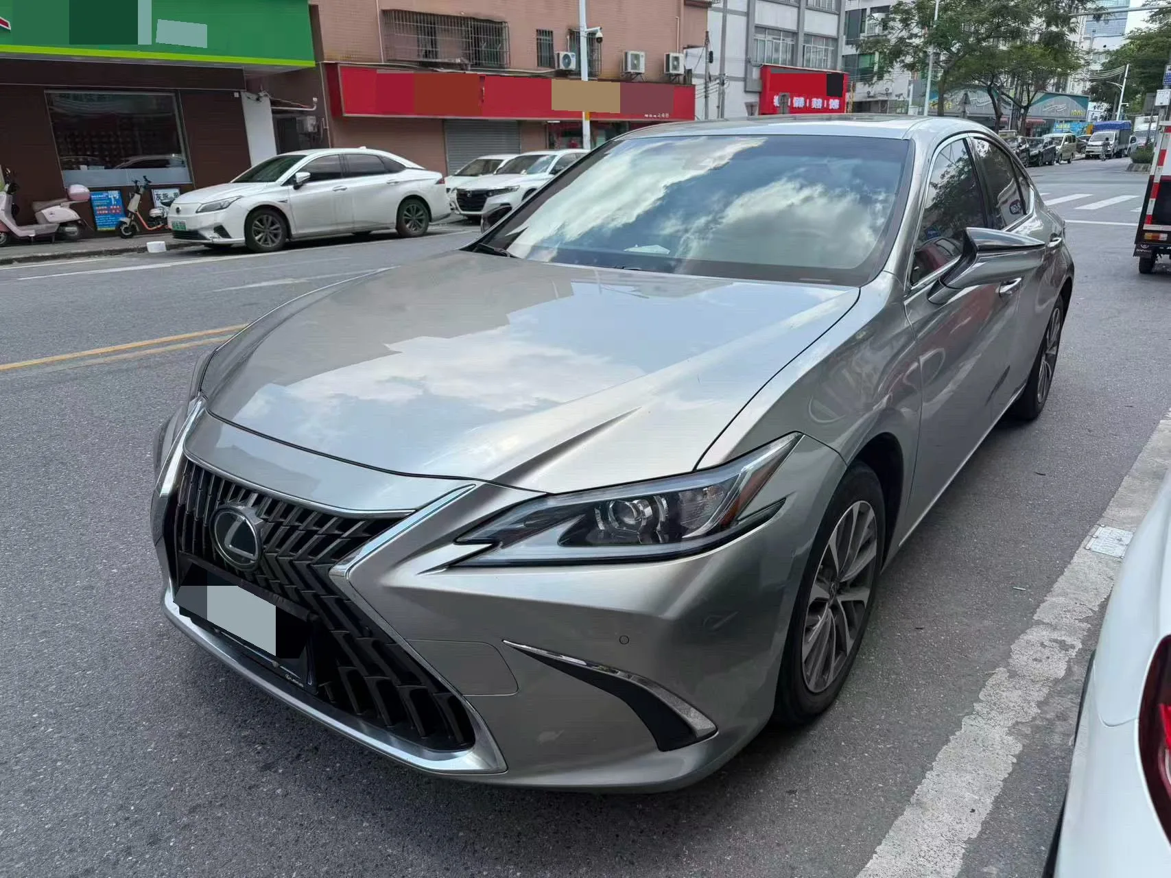 Lexus ES 2022 200 Premium Edition