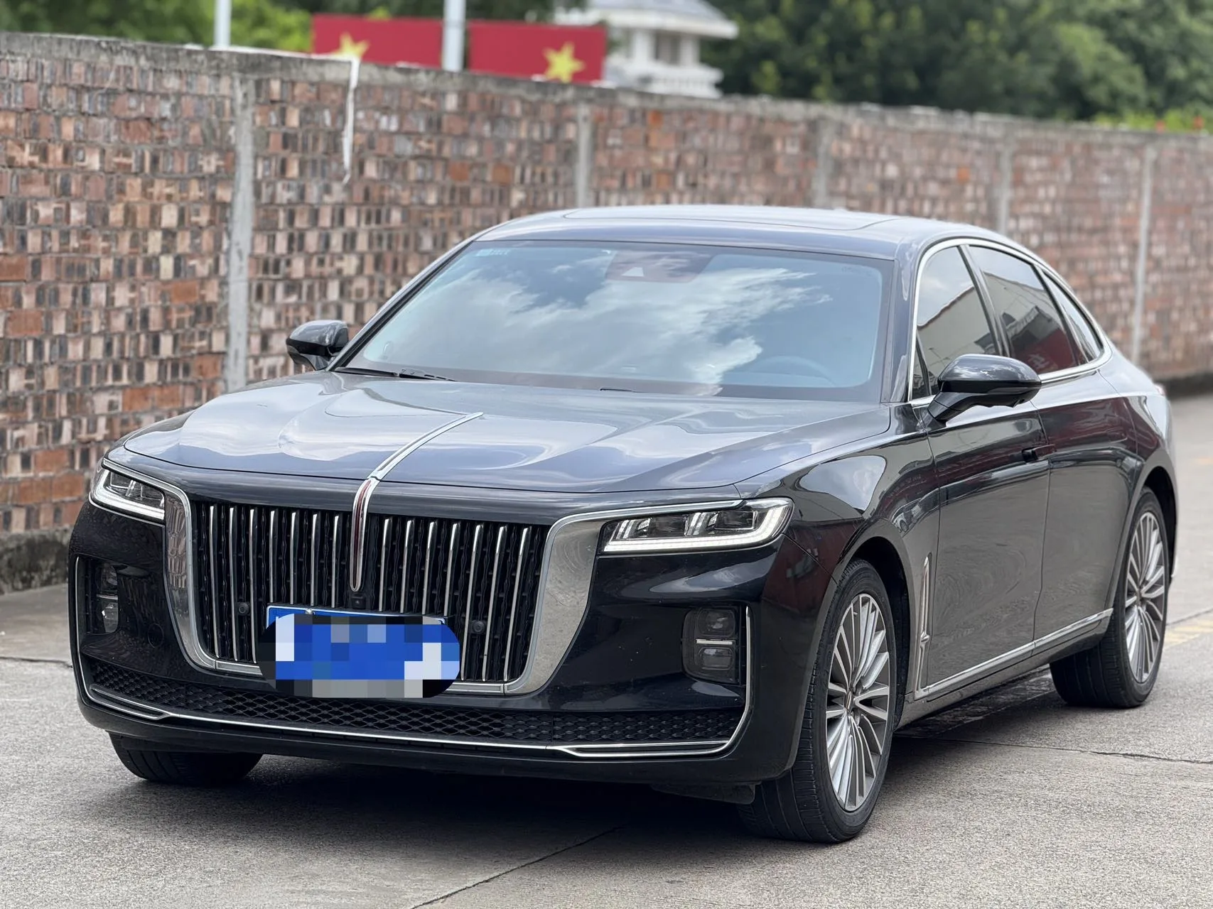 Hongqi H9 2020 2.0T Intelligent Flagship Edition