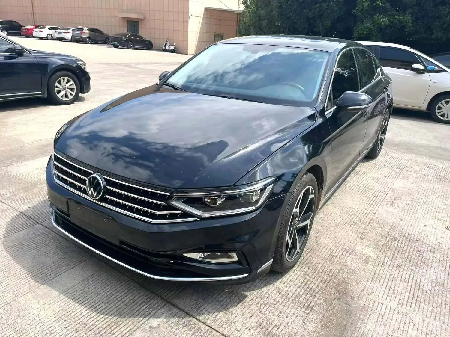 Volkswagen 2023 Magotan 2.0TSI 330TSI 2 Millionth Unit Commemorative Edition Leading Model Automatic Transmission