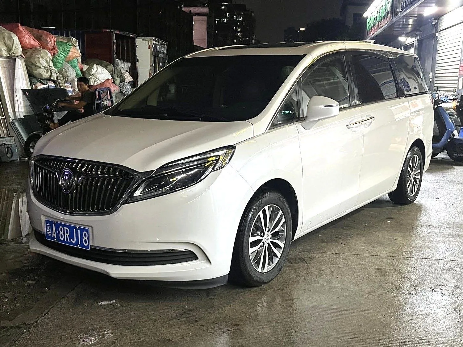 2018 Buick GL8 ES 28T Luxury Edition (China VI)