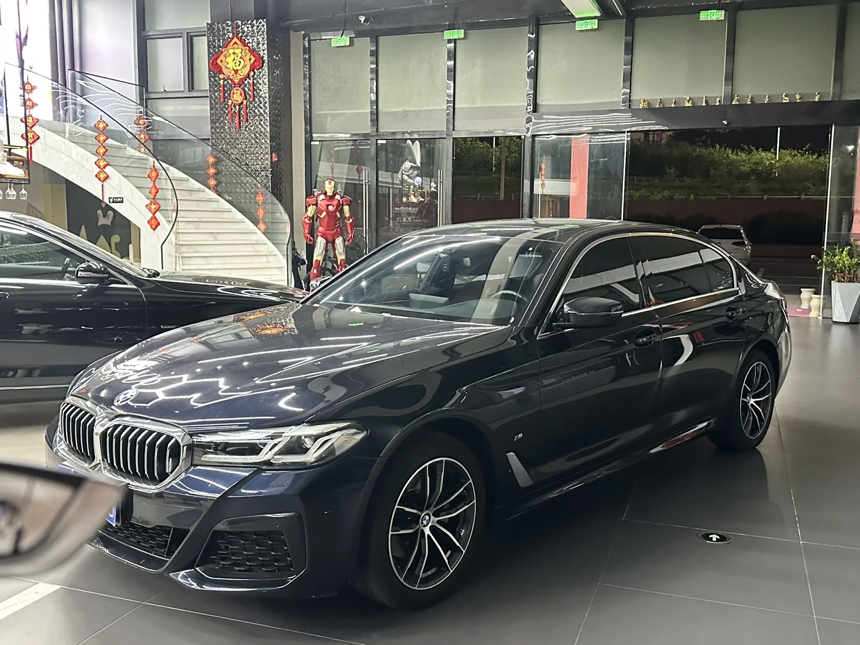 BMW 5 Series 2022 Facelift II 525Li M Sport Package