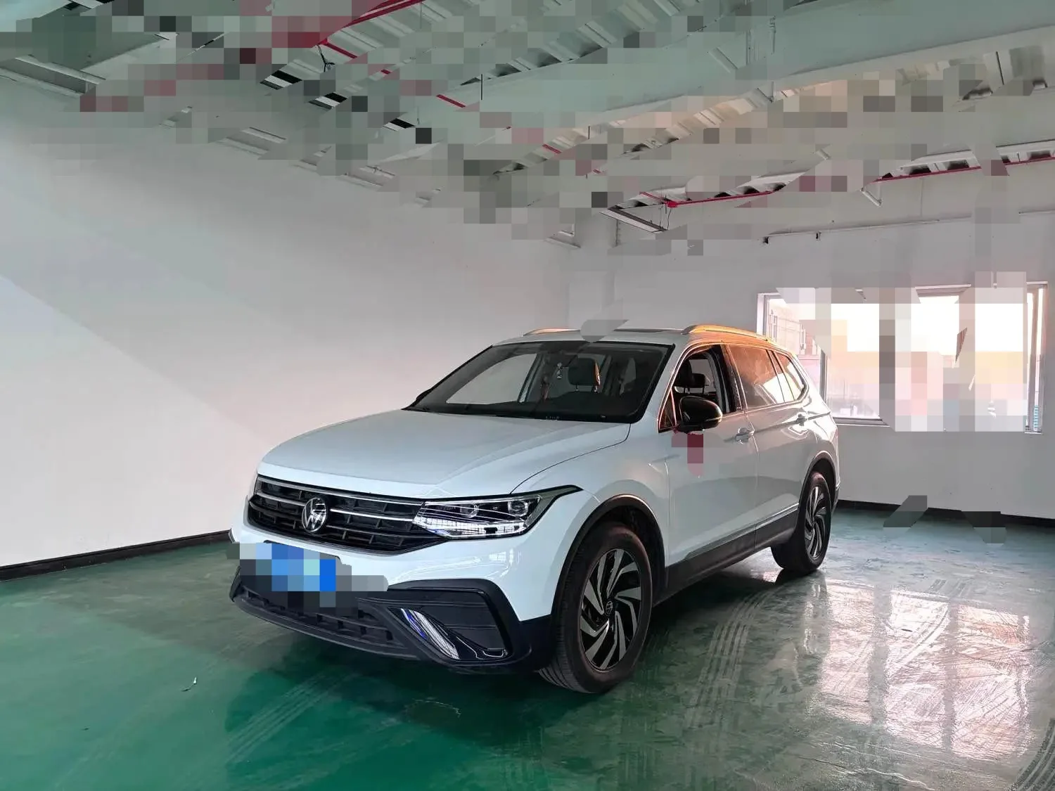Volkswagen 2025 Tiguan L 1.5TSI 300TSI Outstanding Edition 2WD Dragon Edition Automatic Transmission