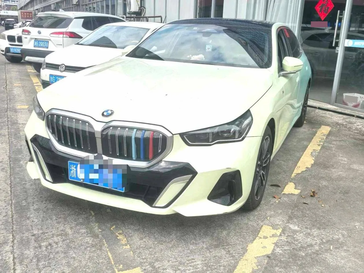 2024 BMW 5 Series 530Li 48V 2.0T Leading M Sport Package Automatic