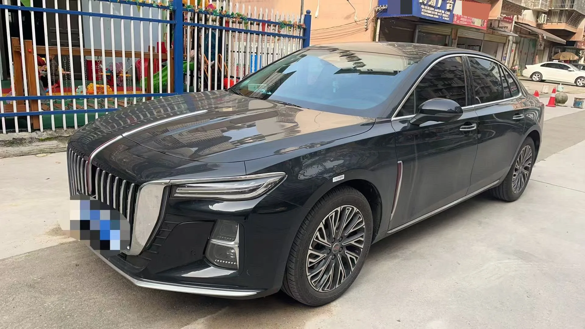 Hongqi 2025 H5 2.0T Flagship 500,000th Unit Commemorative Edition Automatic Transmission
