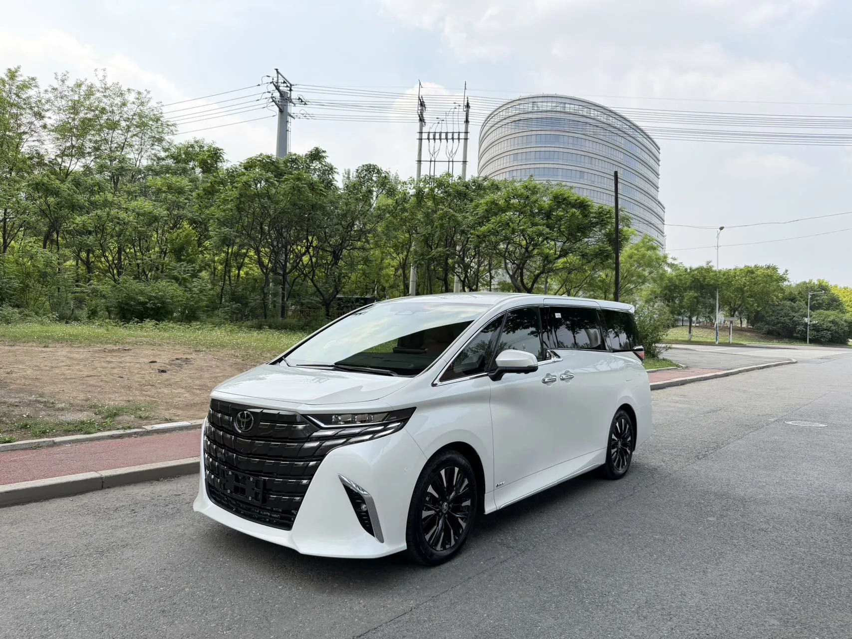 Toyota Alphard (Imported) 2024 Alphard 2.5 CVT Premium Edition Automatic Transmission