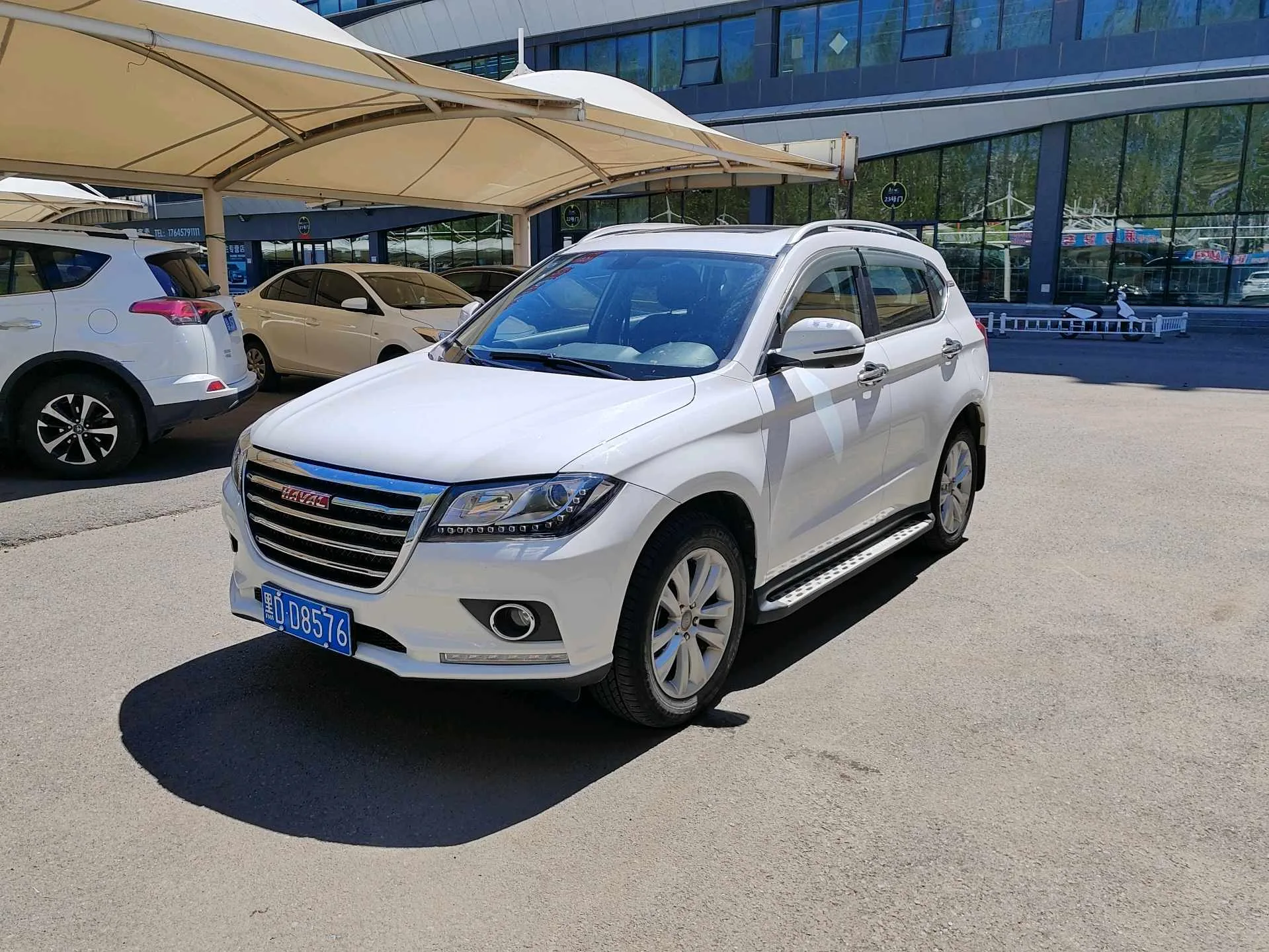 Haval H2 2016 Red Label 1.5T Automatic Two-Wheel Drive Luxury Edition