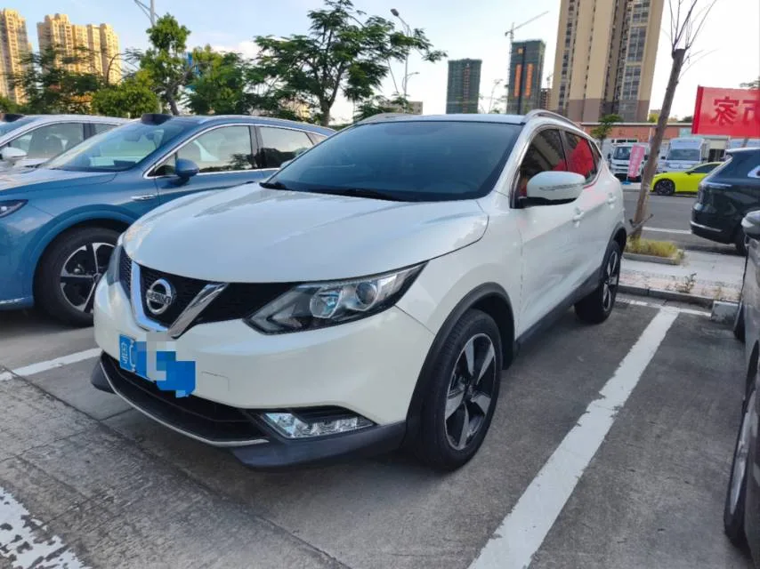 Nissan Qashqai 2017 2.0L CVT Smart Edition (National V Emission Standard)