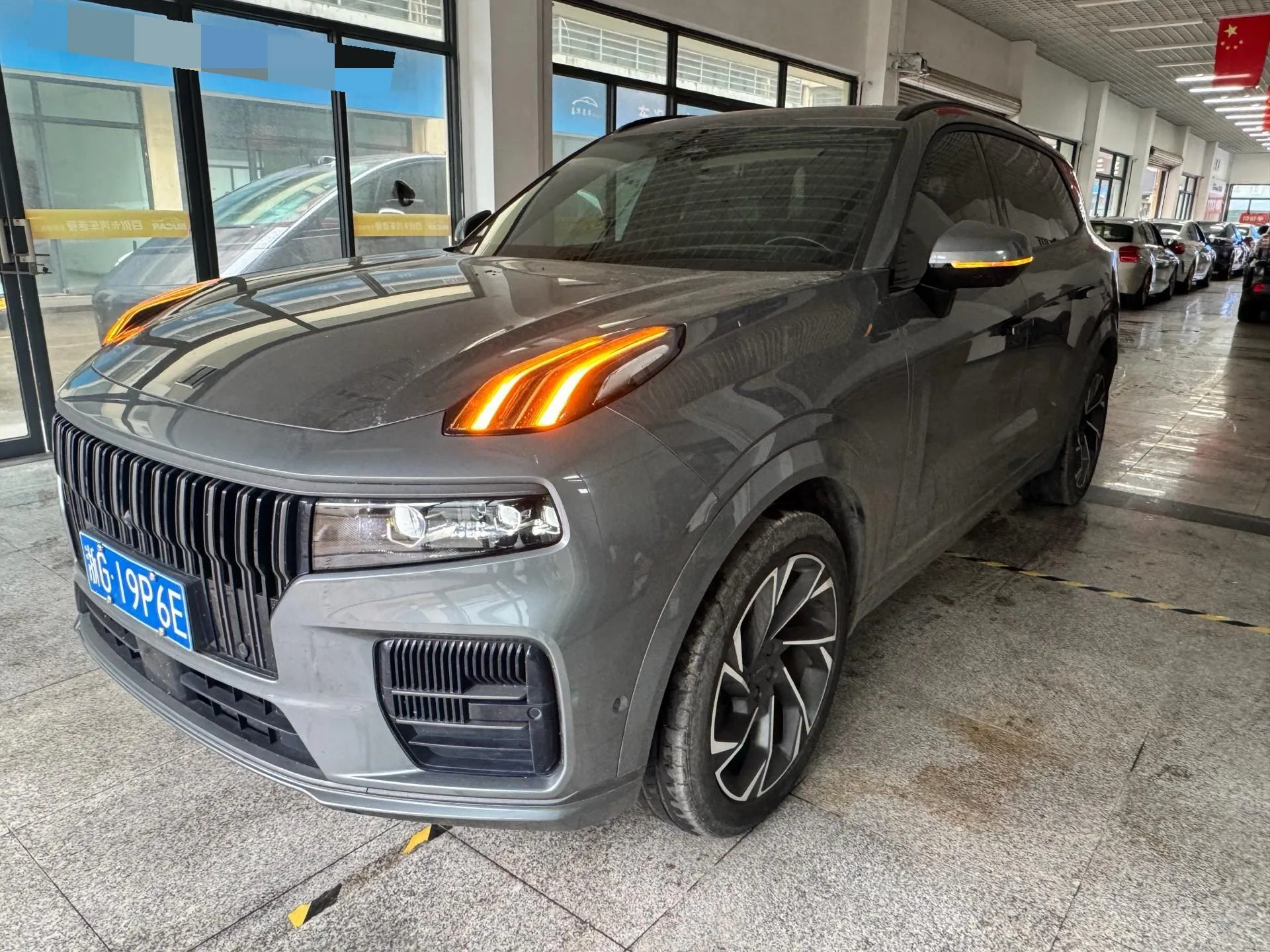 Lynk & Co 2021 Lynk & Co 09 MHEV 2.0T Halo 6-Seater Automatic