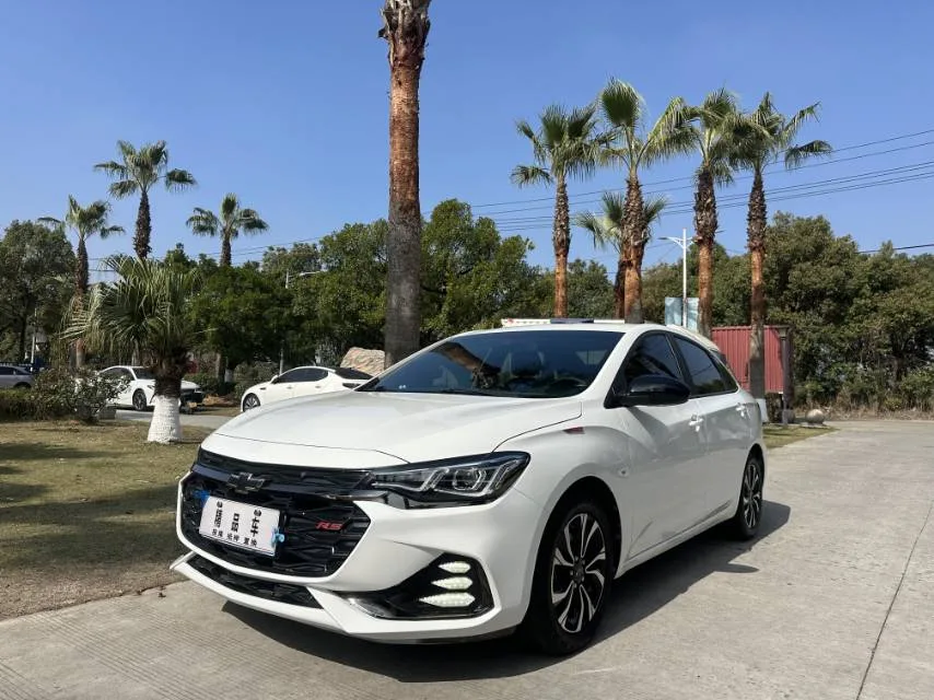 2022 Cruze Mild-Hybrid RS 330T Automatic "Smooth Ride" Edition