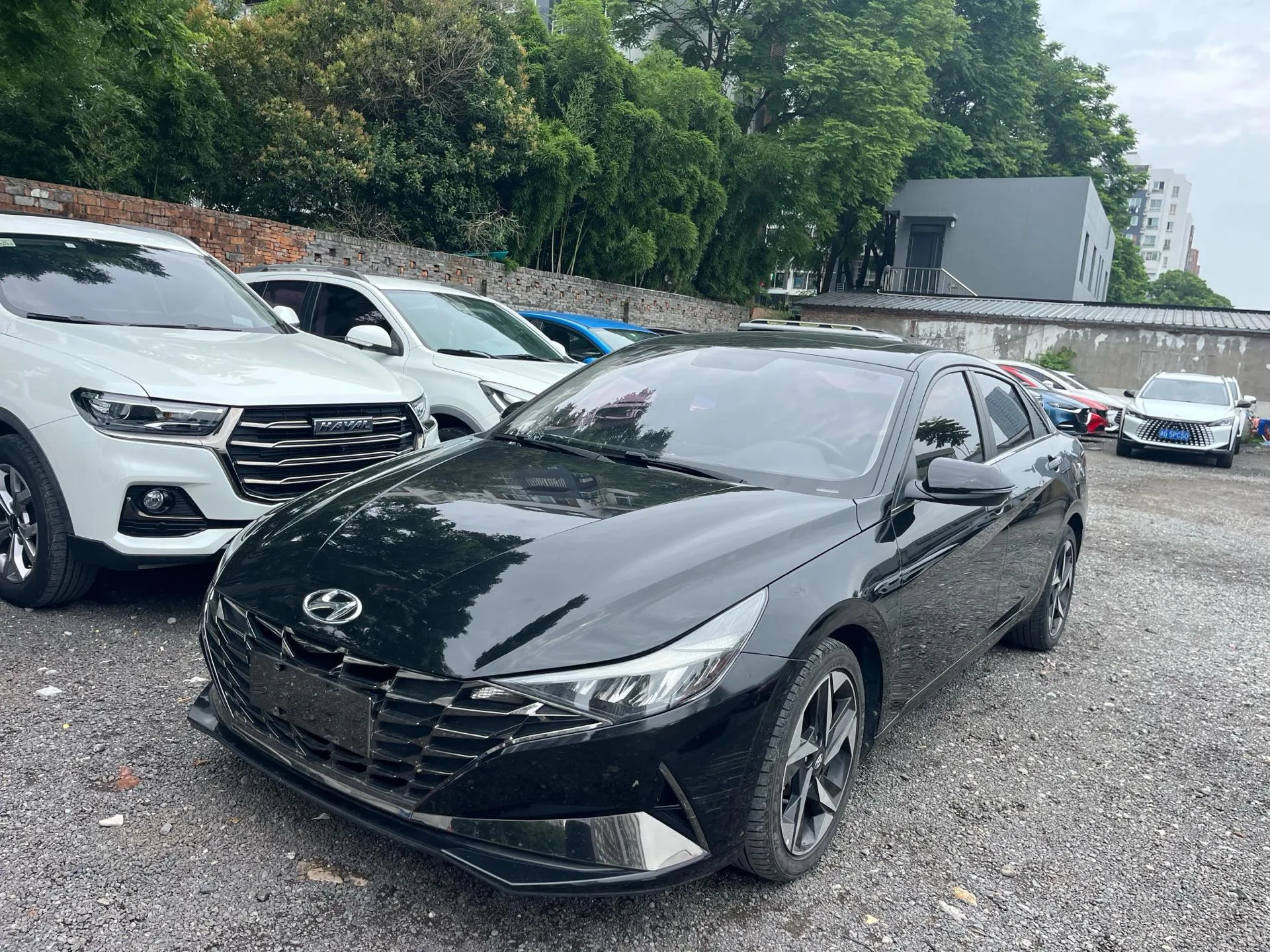 Hyundai Elantra 2022 1.5L CVT LUX Premium Edition
