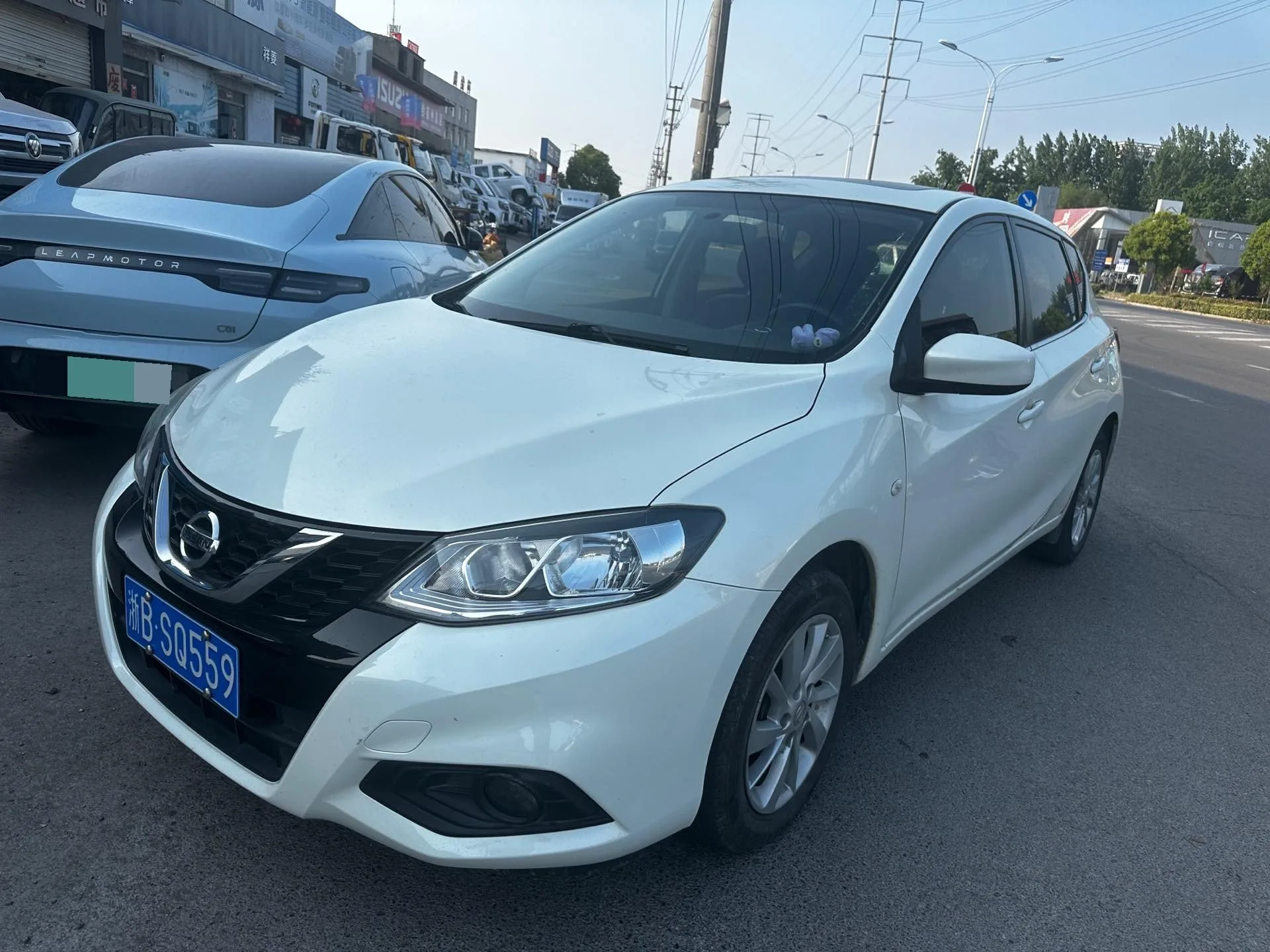 2016 Nissan Tiida 1.6L CVT Cool Edition