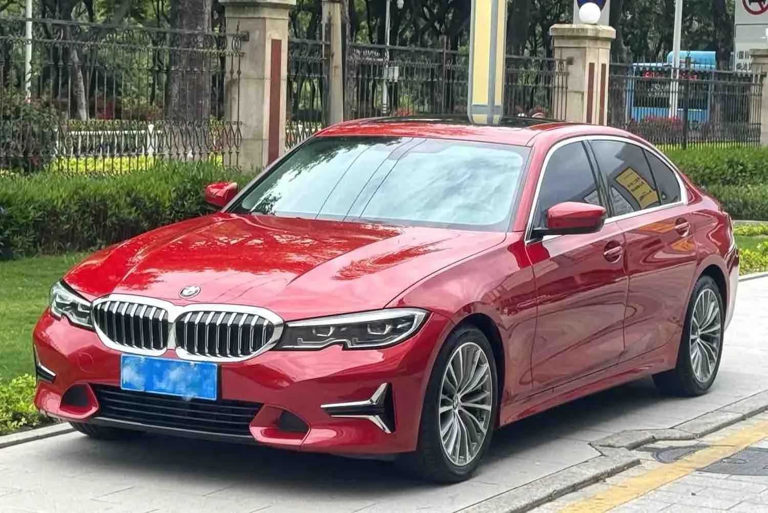 2020 BMW 3 Series Facelift 325Li Launch Edition