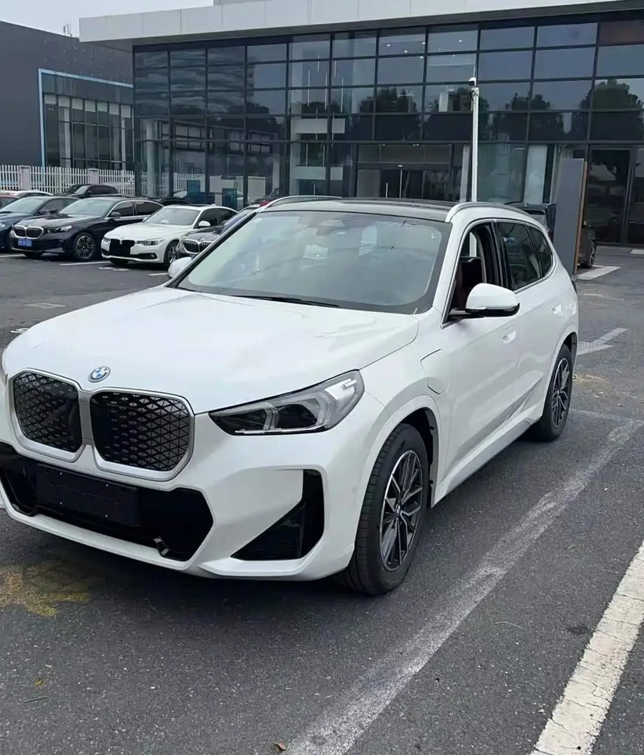 2023 BMW iX1 eDrive25L eDrive25L M Sport Package Automatic