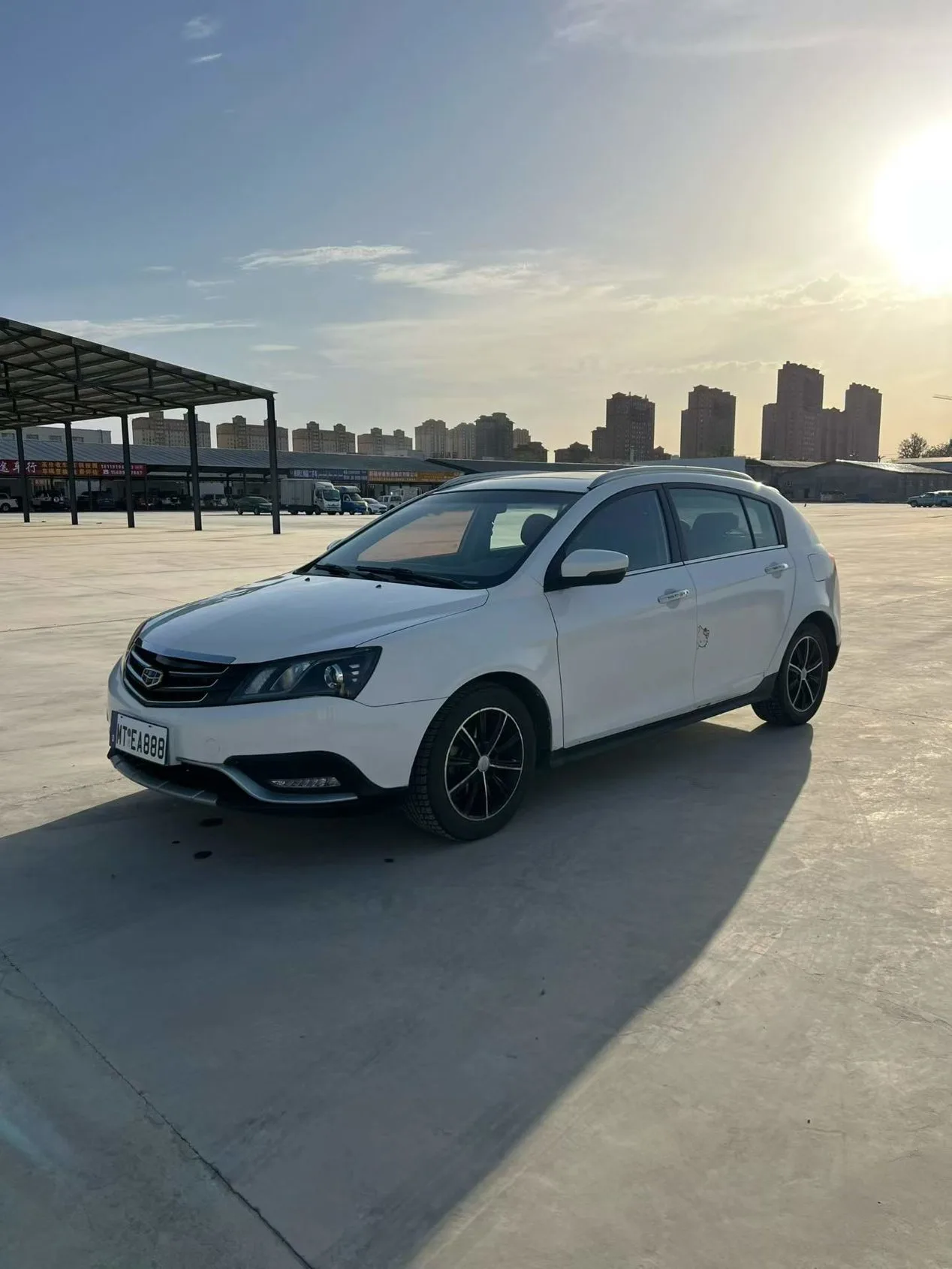Geely Emgrand 2016 Hatchback RS 1.5L CVT Upward Edition
