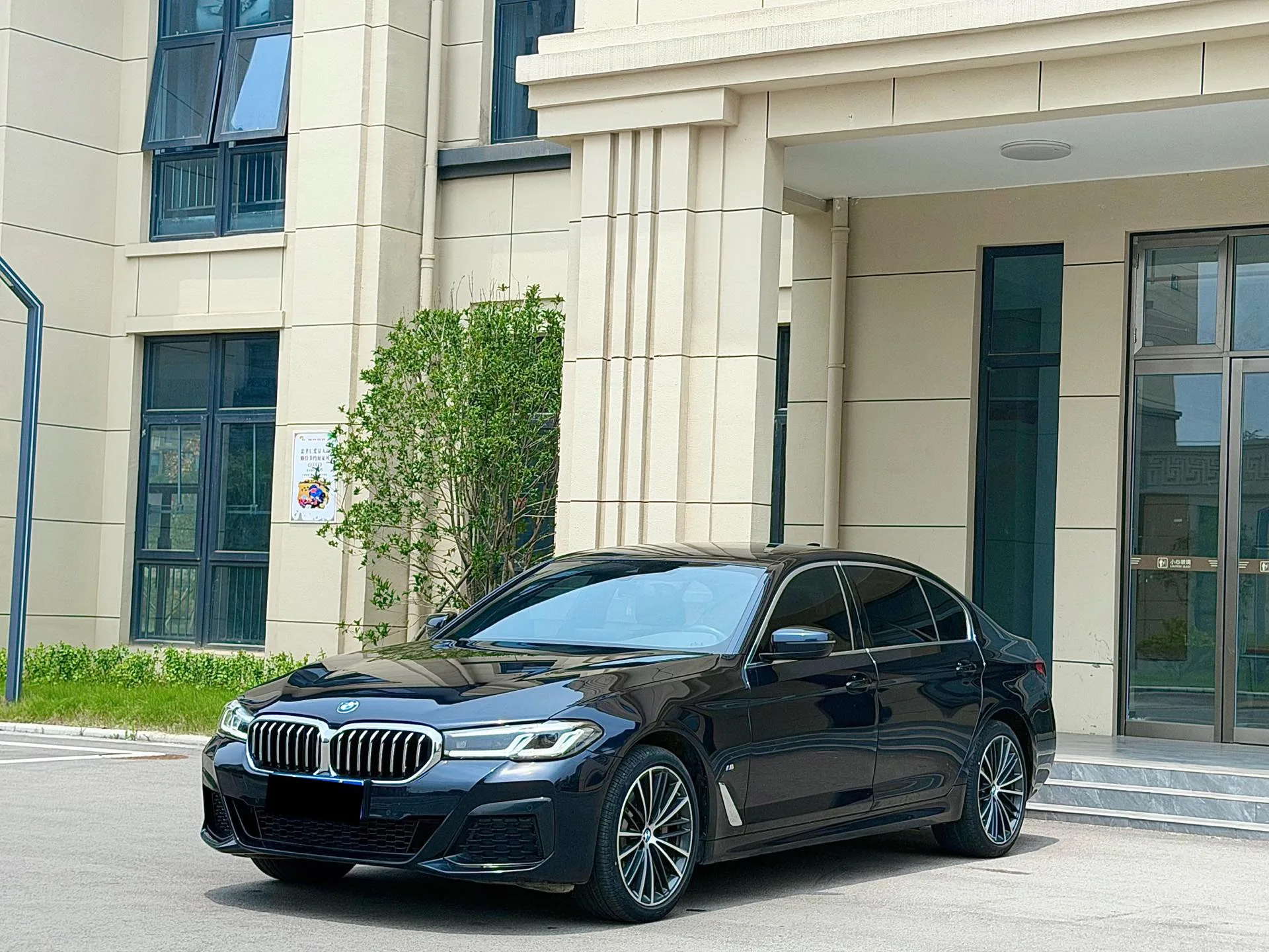 BMW 5 Series 2022 Facelift II 530Li Leading Luxury Package