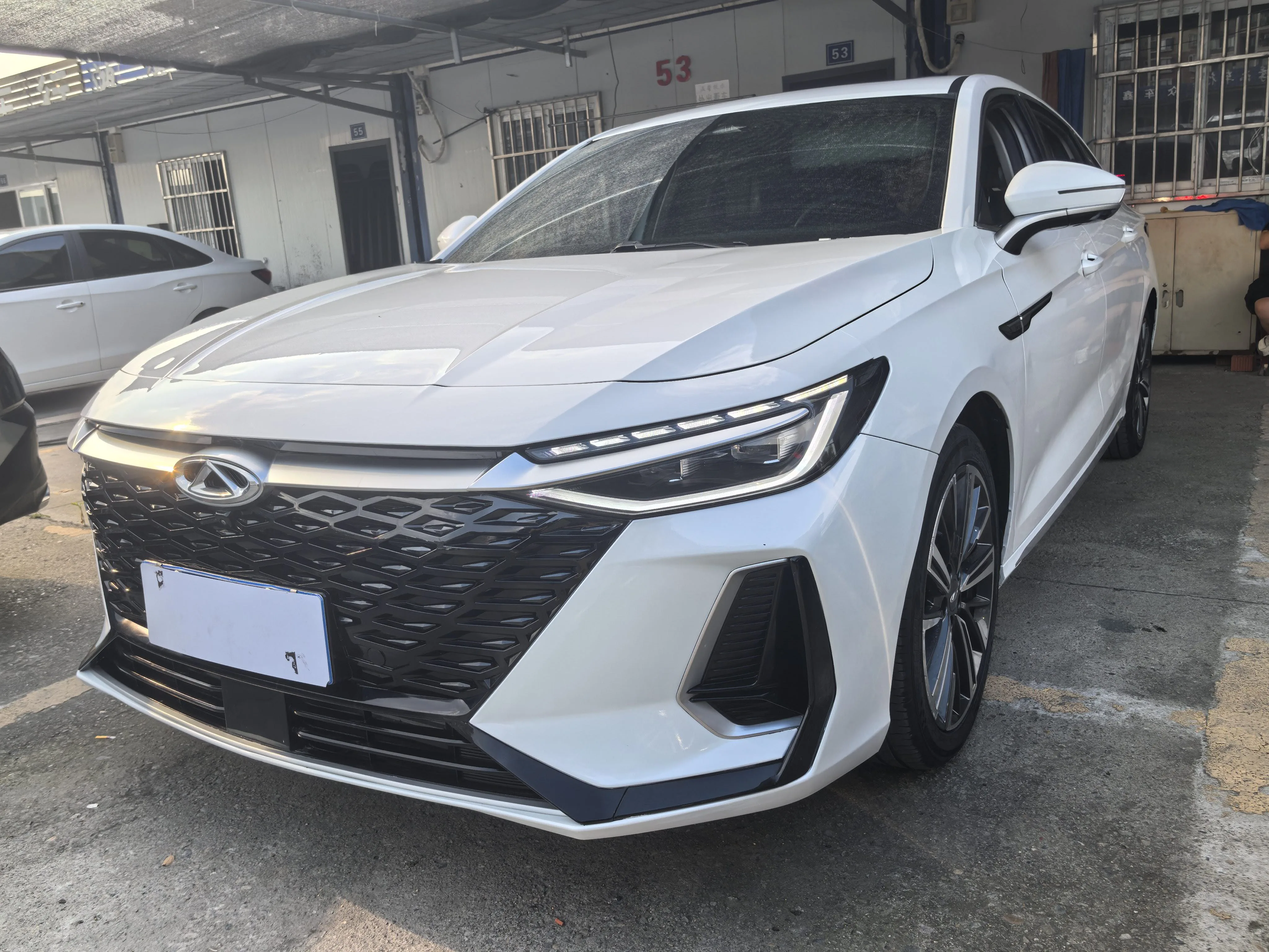 Chery Arrizo 8 2022 1.6T DCT Elegance