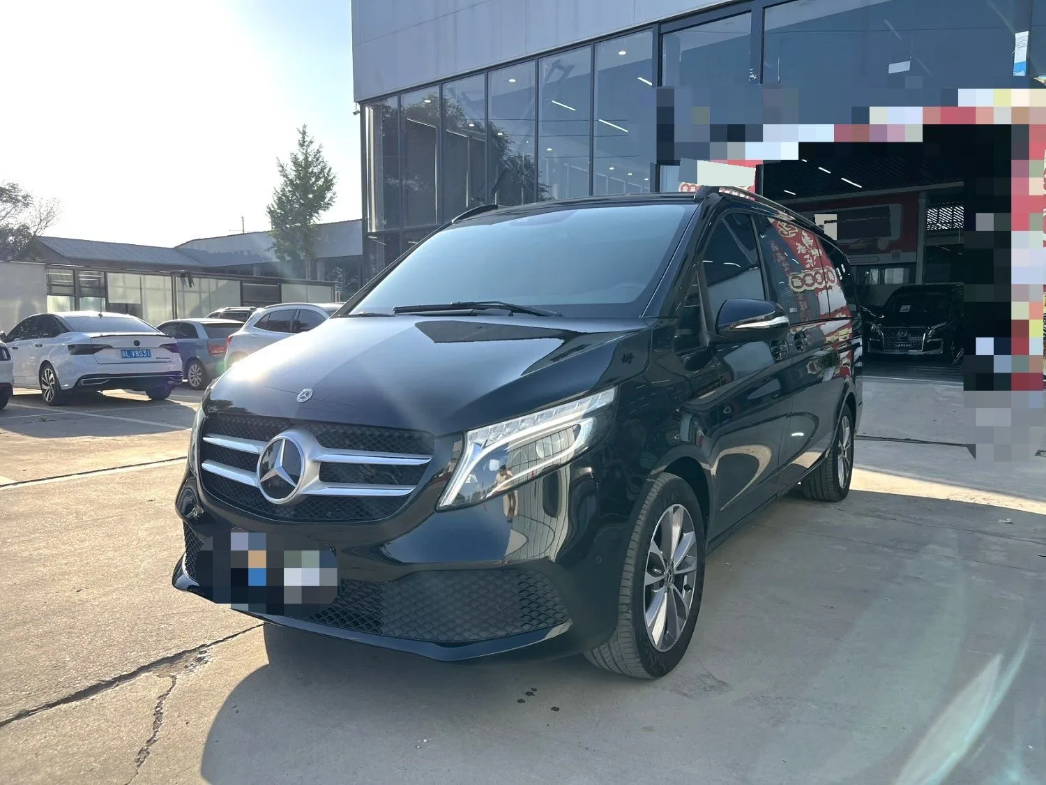Mercedes-Benz V-Class 2022 V 260 2.0T Navigator Edition Automatic