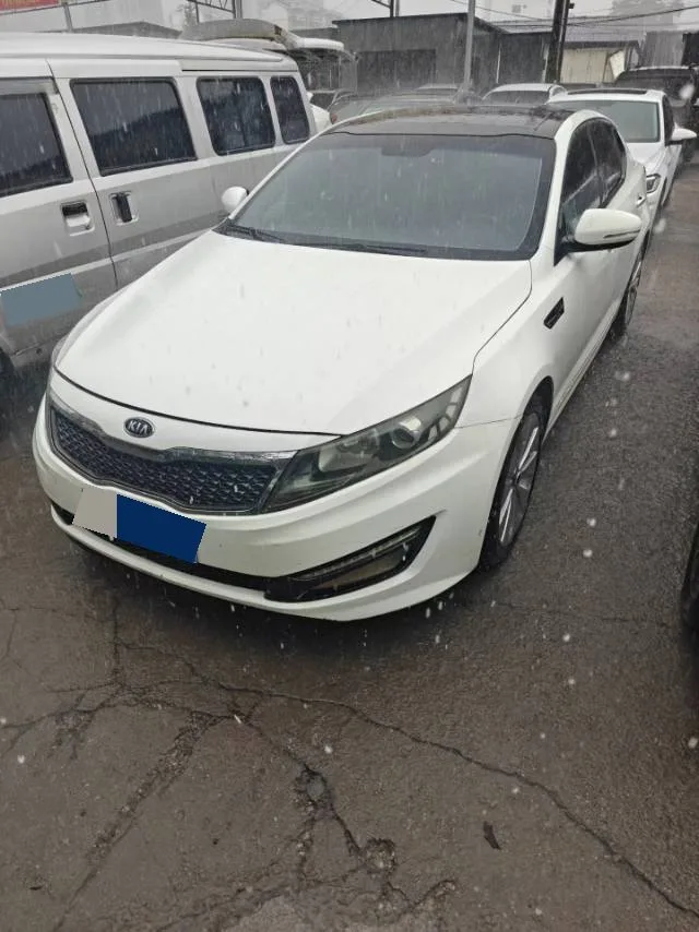 Kia K5 2011 2.0L Automatic TOP