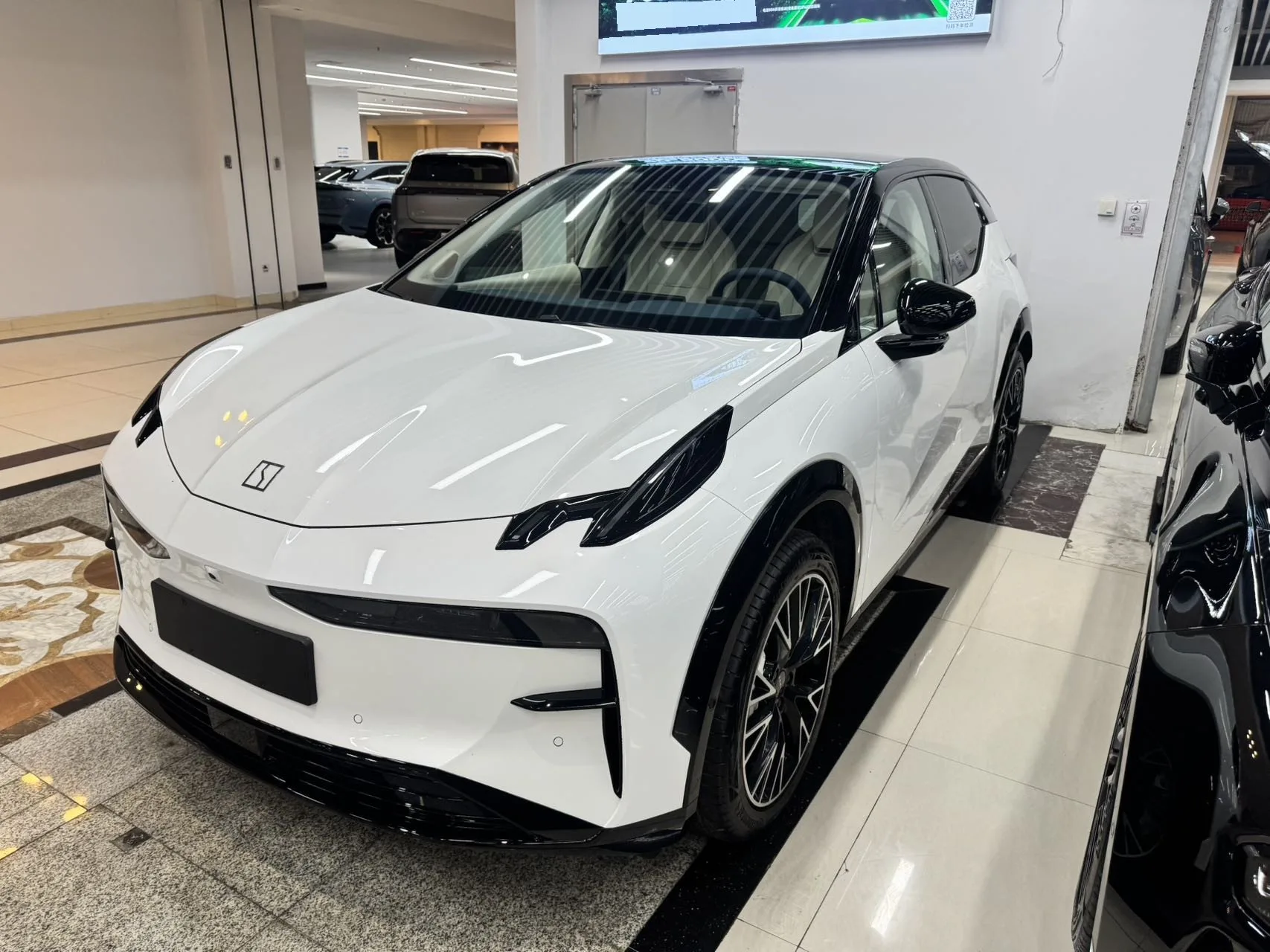 JiKrypton 2025 JiKrypton X Four-Seat Rear-Wheel Drive Magic Cube Edition Automatic Transmission