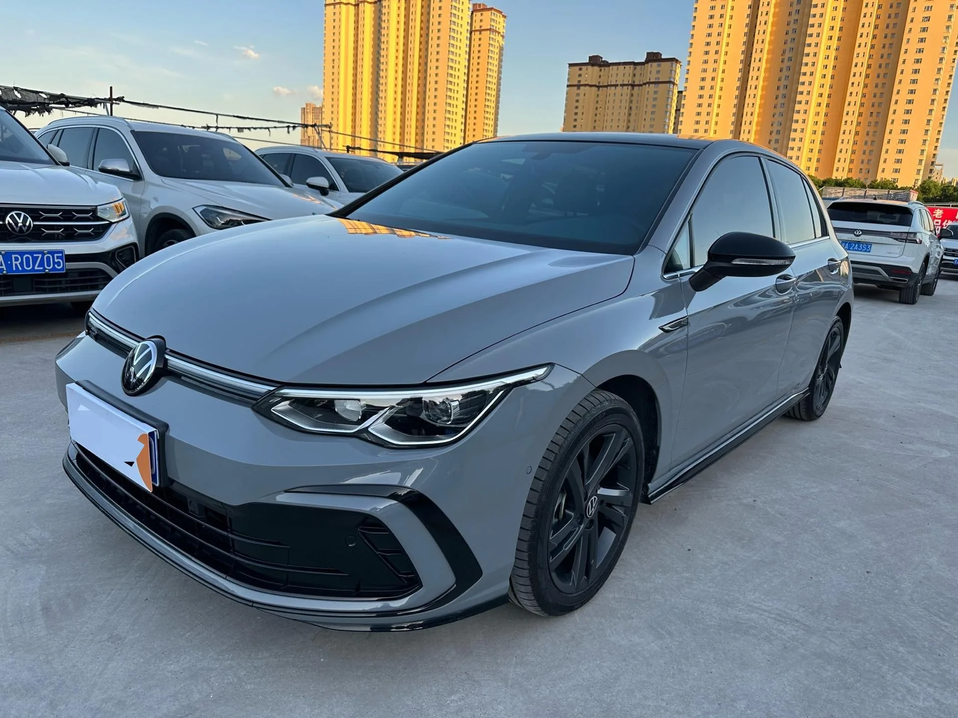 Volkswagen 2023 Golf 8 R-Line 1.4TSI 280TSI Lite (facelift) Automatic