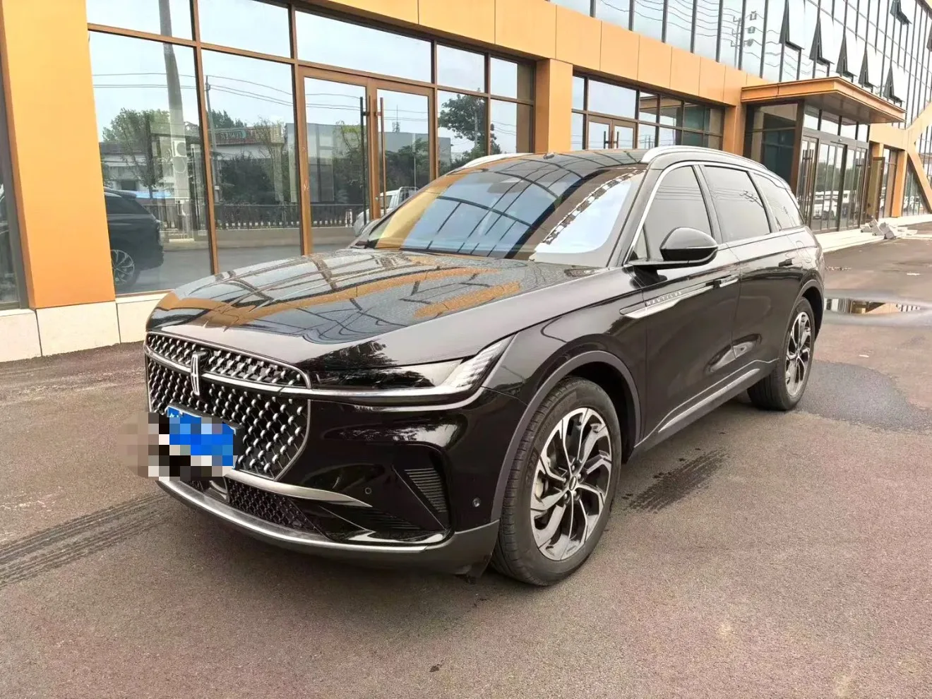 Navigator 2023 2.0T AWD Prestige Edition