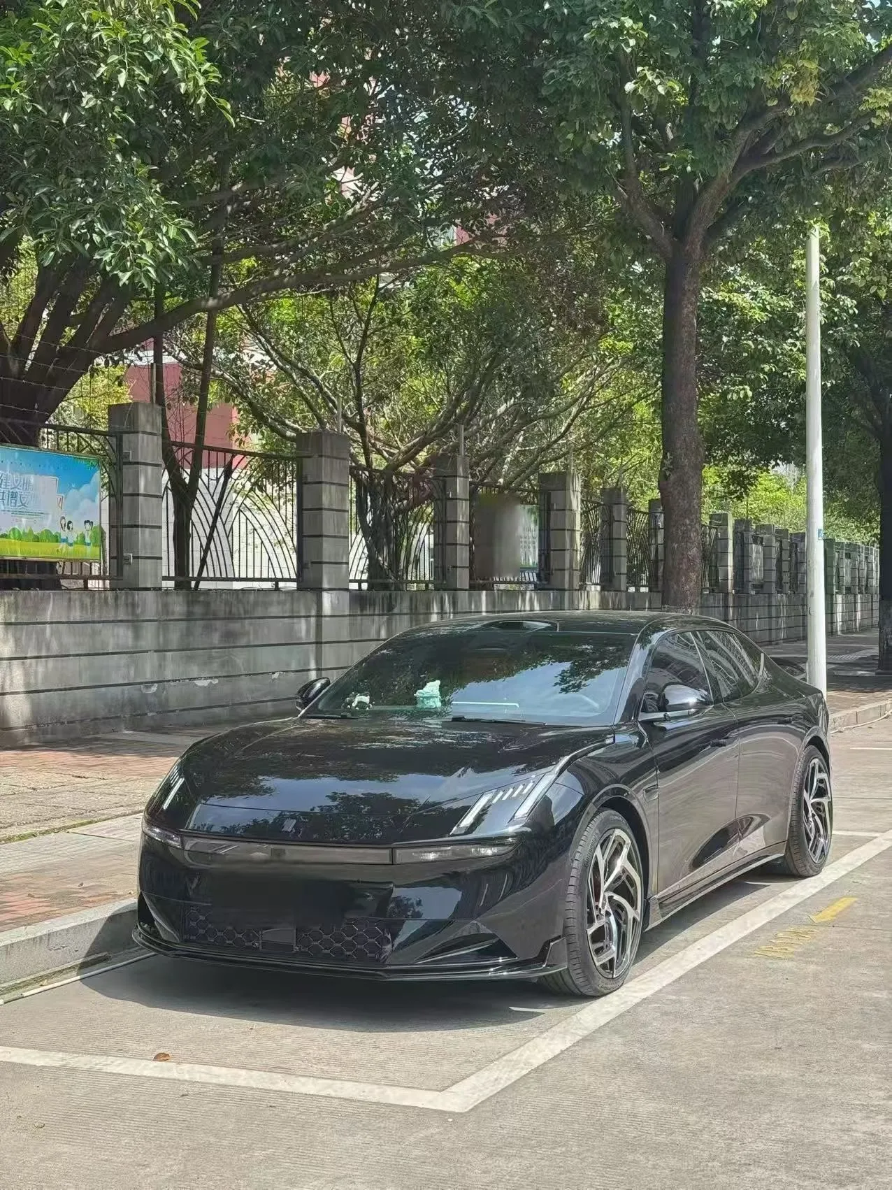 Lynk & Co 10 EM-P 2025 Model Year 240 AWD Ultra