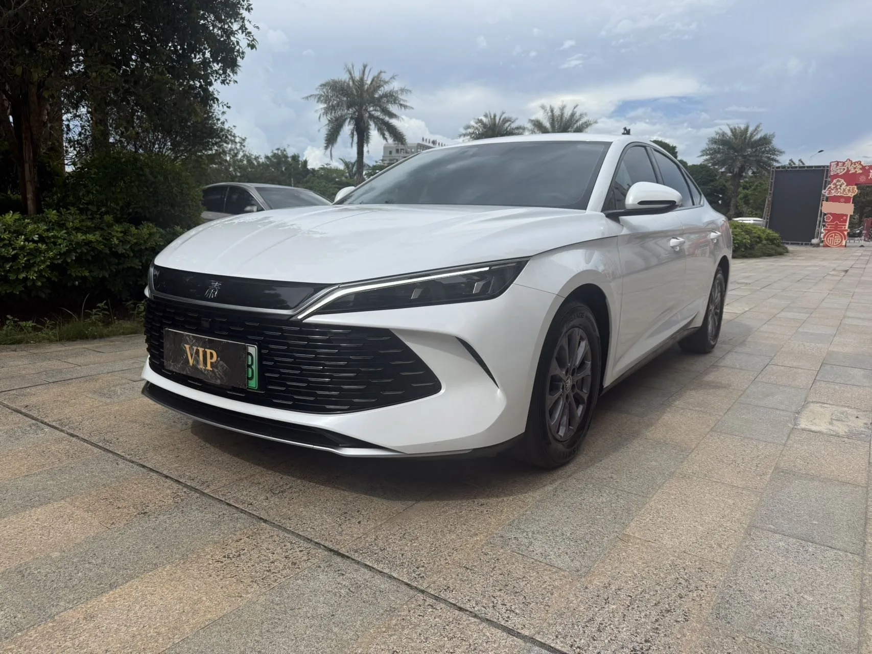 Qin L 2024 DM-i 80KM Leading Edition