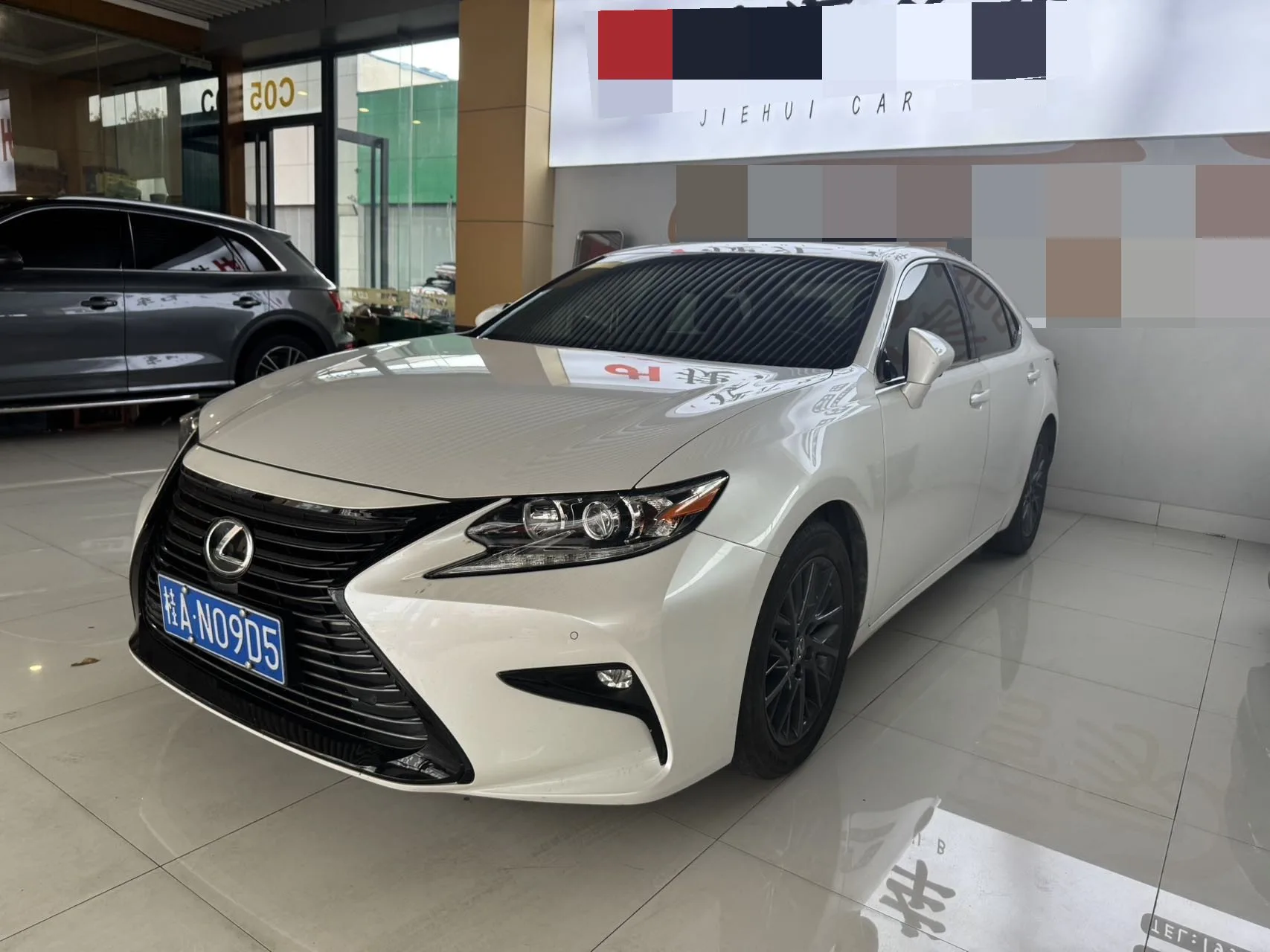 Lexus ES 2017 30th Anniversary Edition