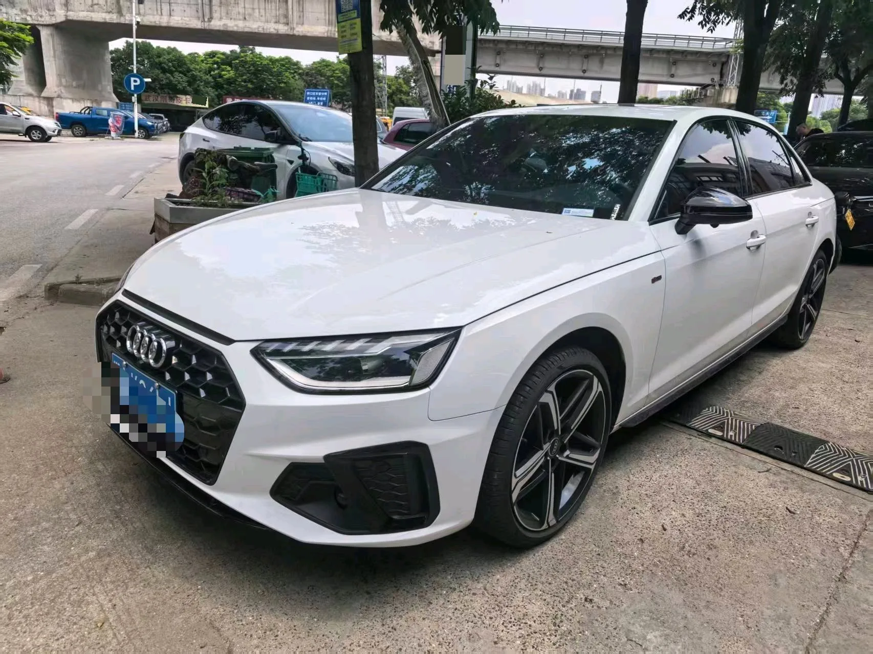 Audi 2024 A4L 2.0TFSI 40TFSI Luxury Dynamic Automatic