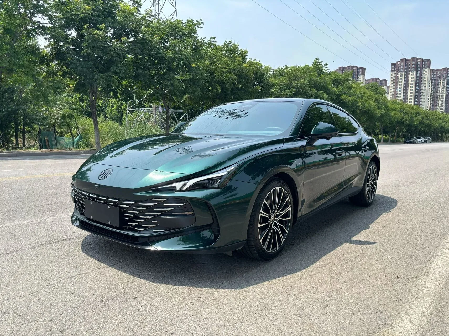 2025 MG7 1.5T 300 Elegance Edition (Automatic)