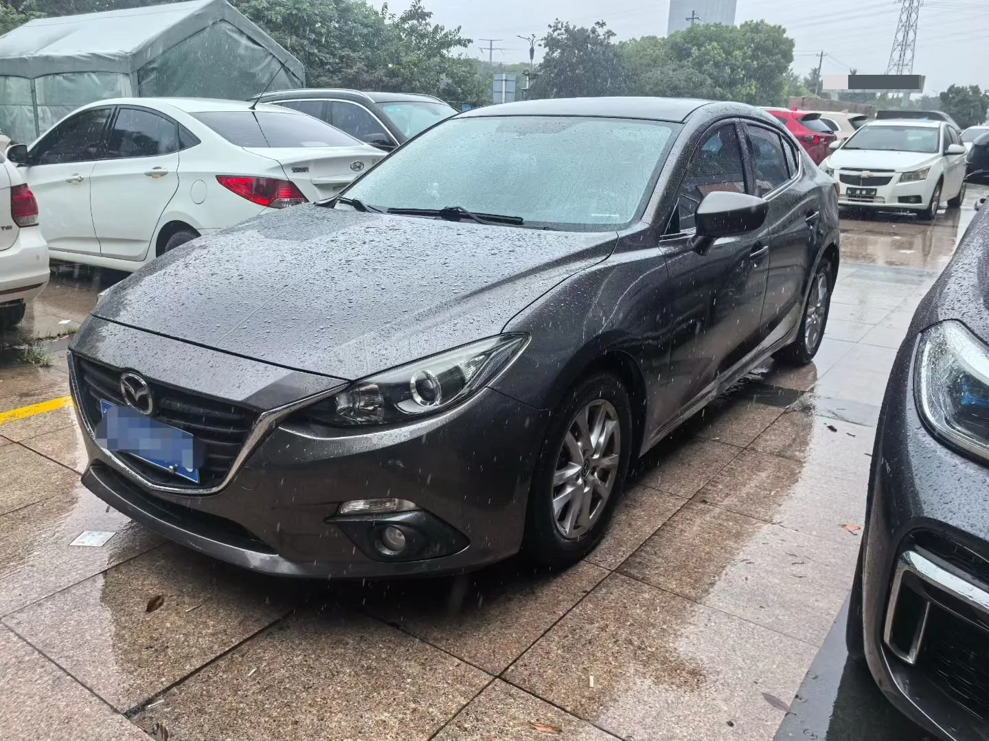 Mazda3 Axela 2014 Sedan 1.5L Automatic Luxury