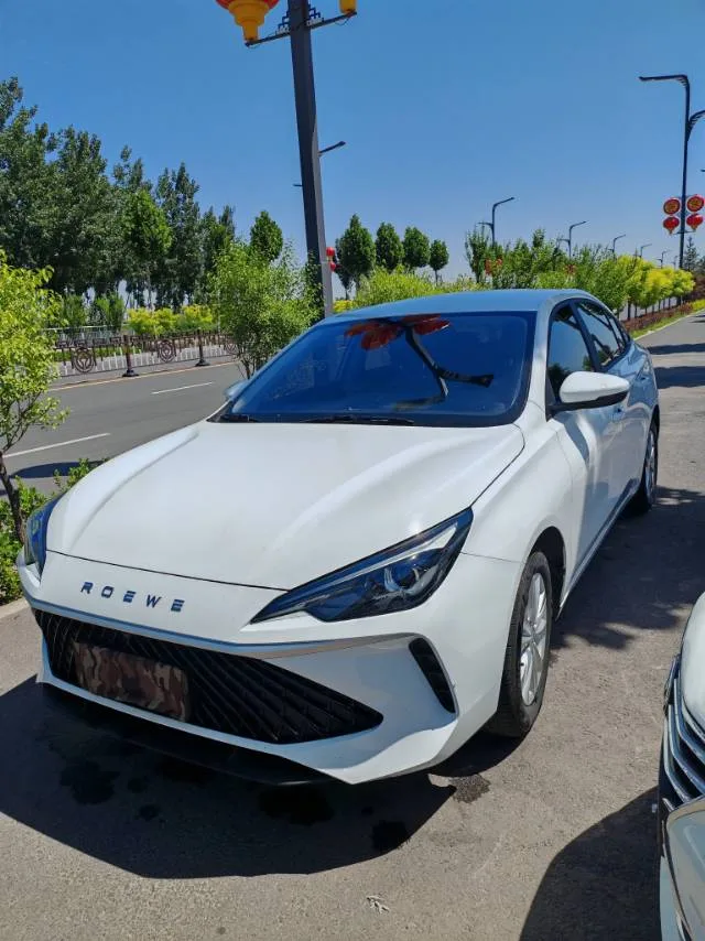 Roewe 2023 i5 1.5 Comfort Edition (Manual Transmission)