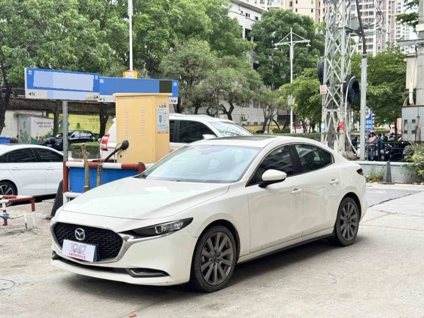 Mazda3 Axela 2020 2.0L Automatic Premium Edition