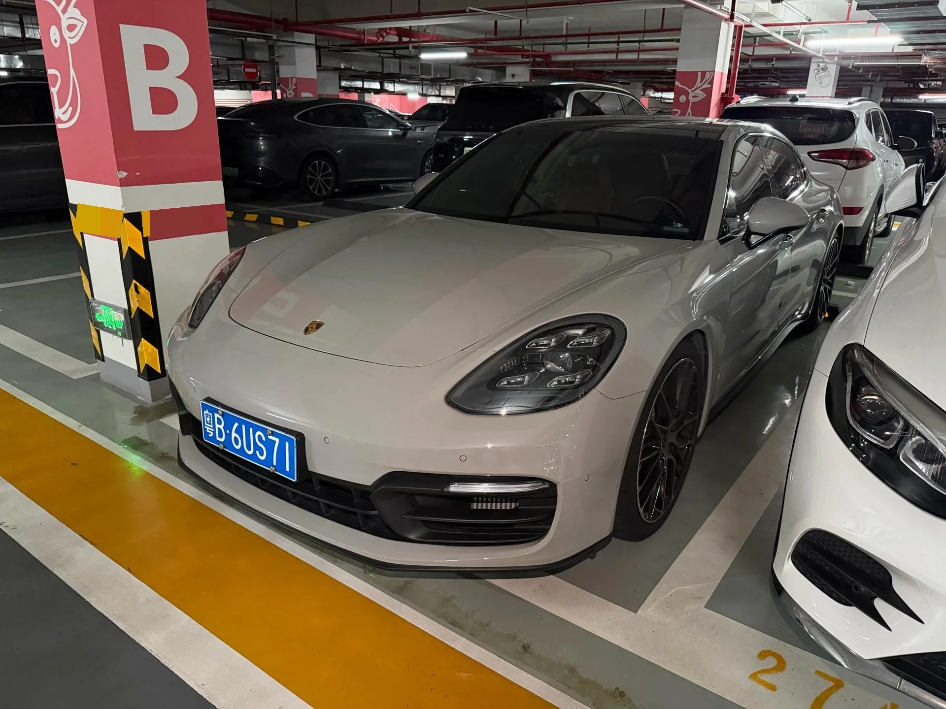 2023 Panamera Facelift: Panamera Executive Long Wheelbase Platinum Edition 2.9T
