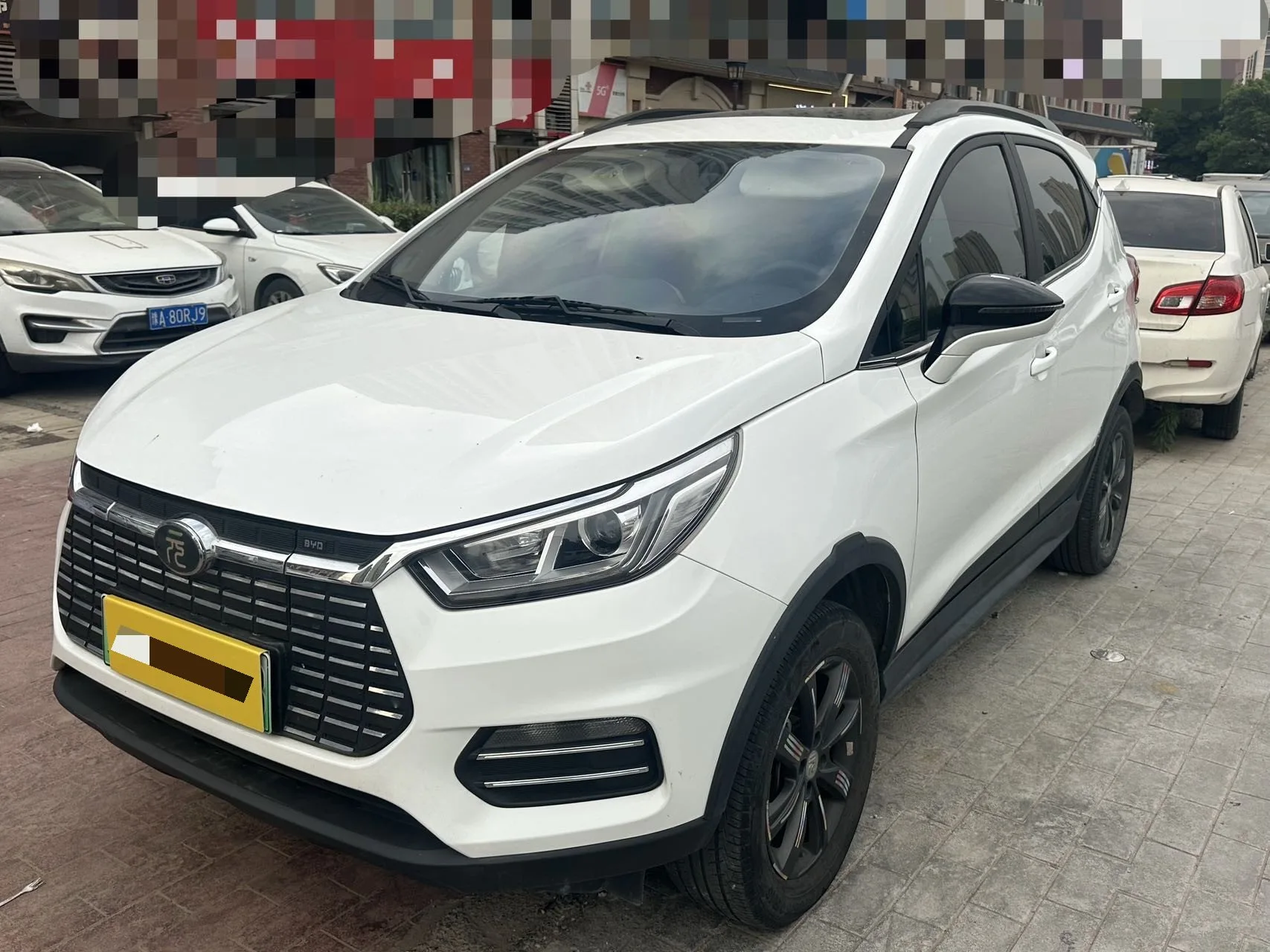 Yuan New Energy 2018 EV360 Smart Connected Cool Edition
