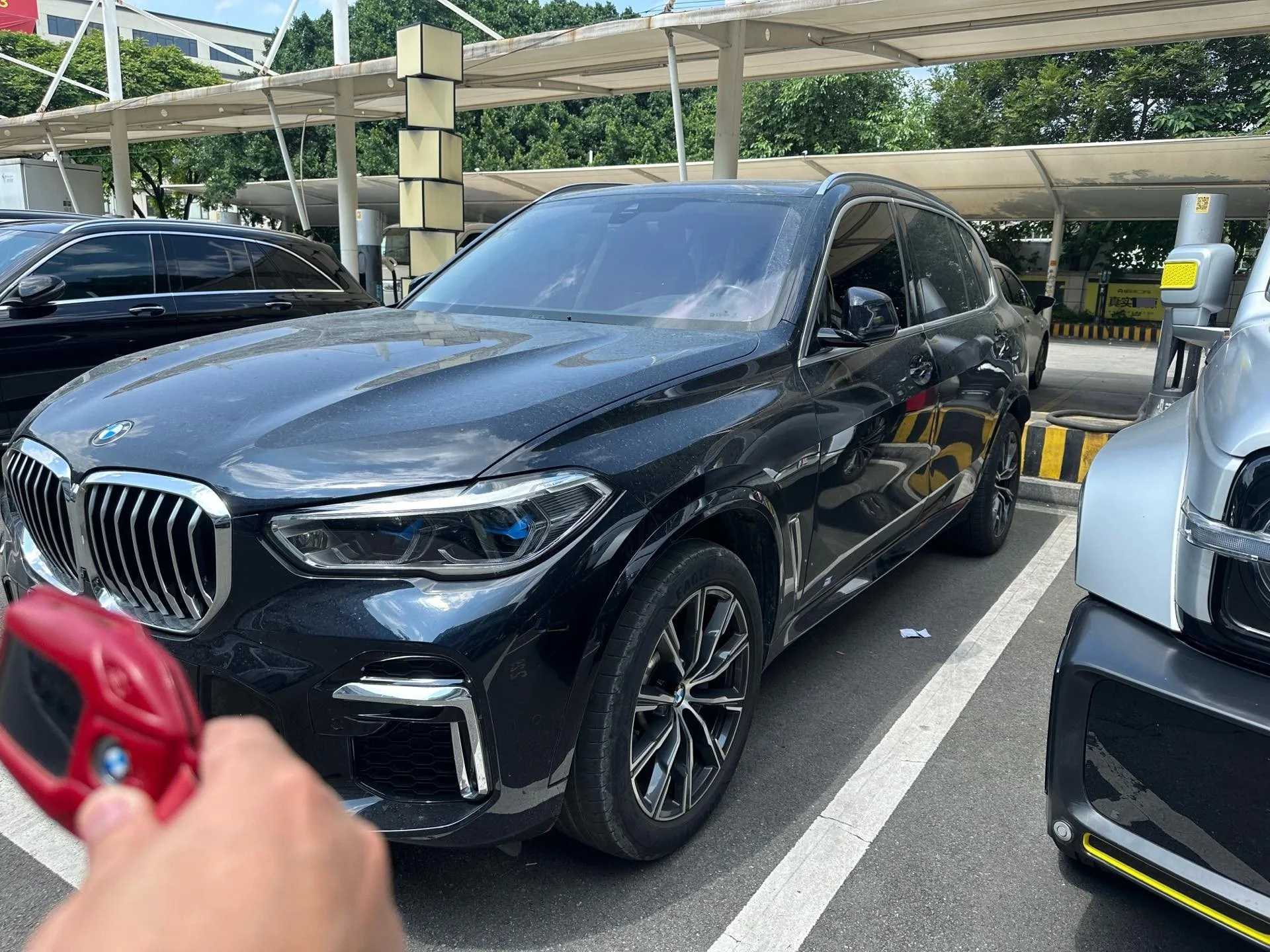 BMW X5 2022 xDrive 30Li Luxury M Sport Package