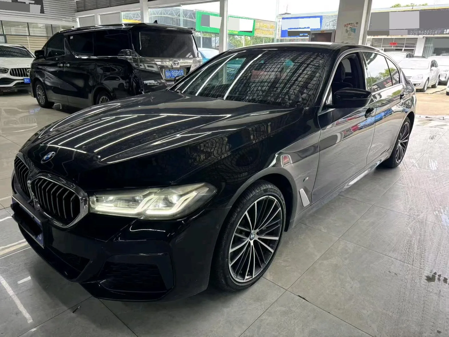 2021 BMW 5 Series 530Li Leading Edition M Sport Package