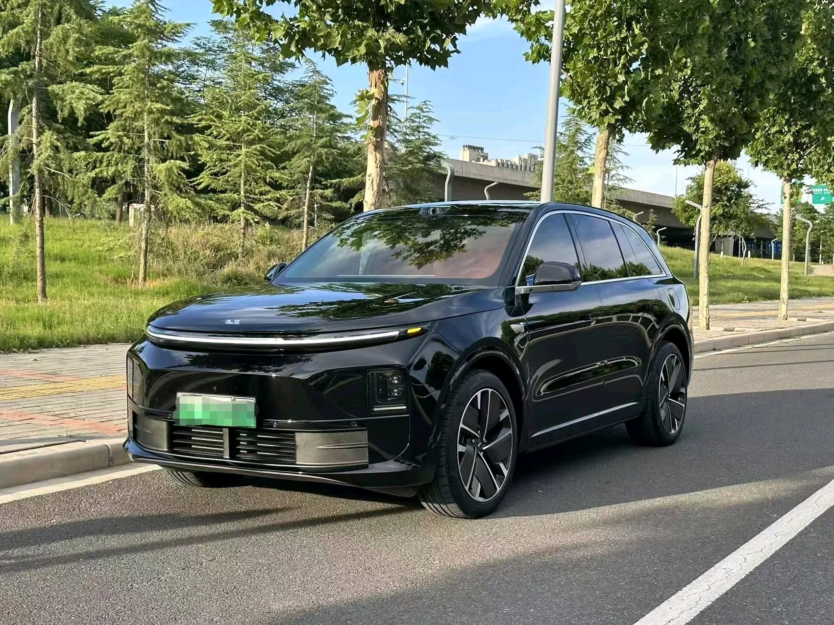 Li Auto 2025 L6 Pro Smart Renewal Edition Automatic
