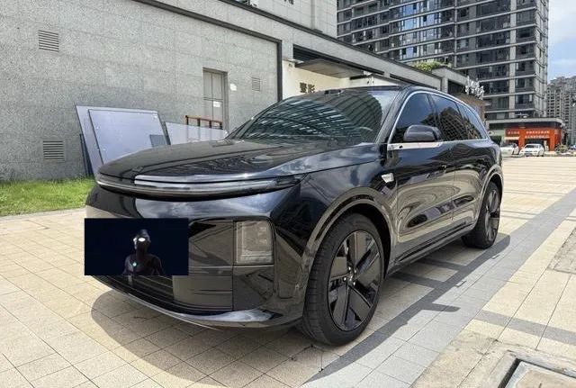 Li Auto 2025 L6 Max Intelligent Renewal Edition Automatic Transmission
