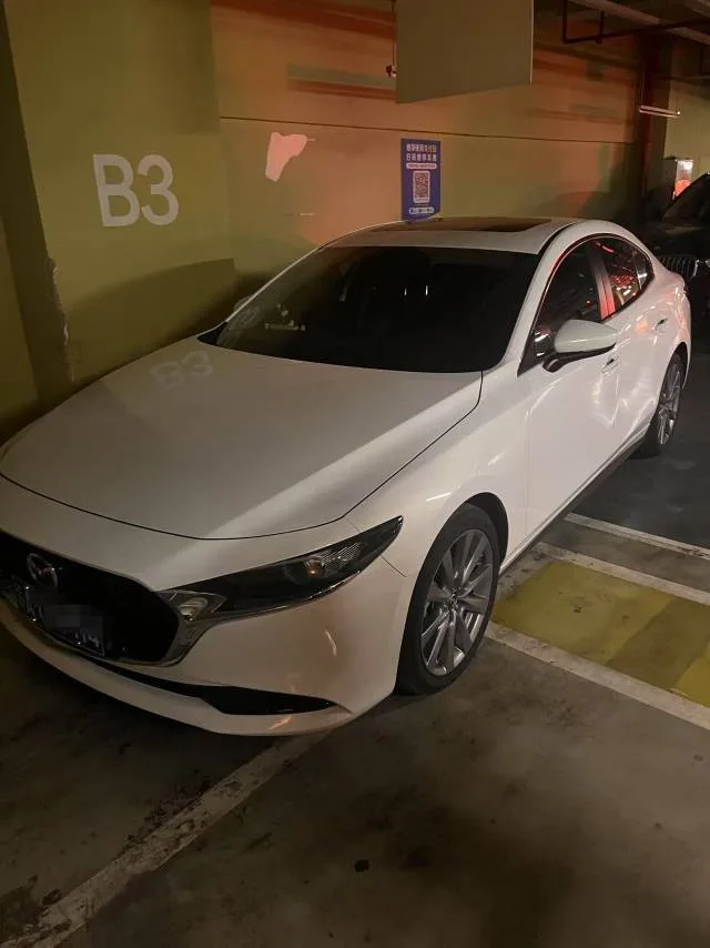 Mazda3 Axela 2023 2.0L Automatic Premium Edition