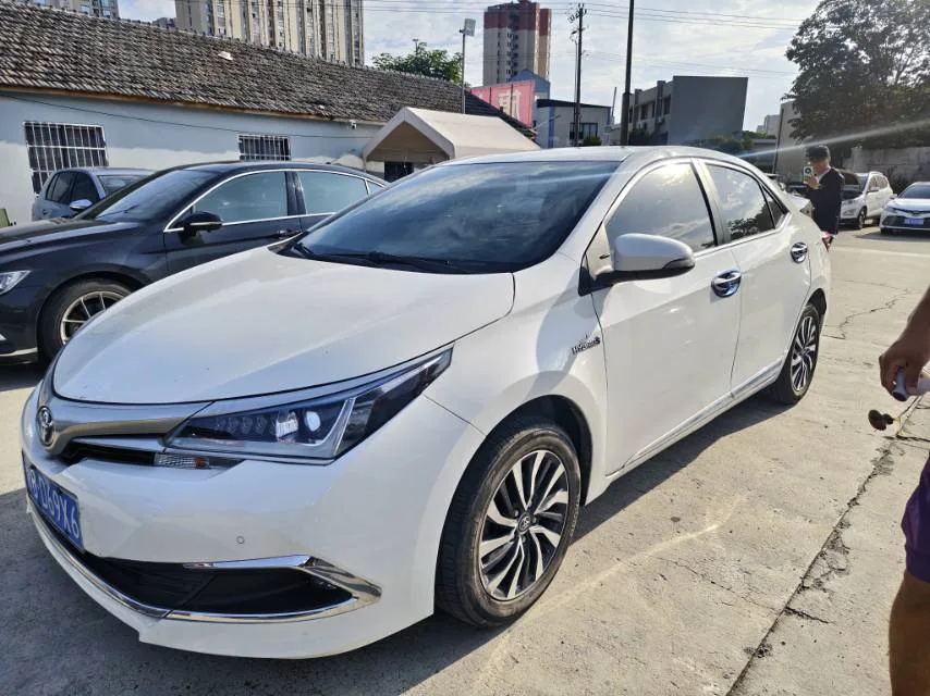 2017 Toyota Corolla Hybrid 1.8L E-CVT Elite Edition (Facelift)